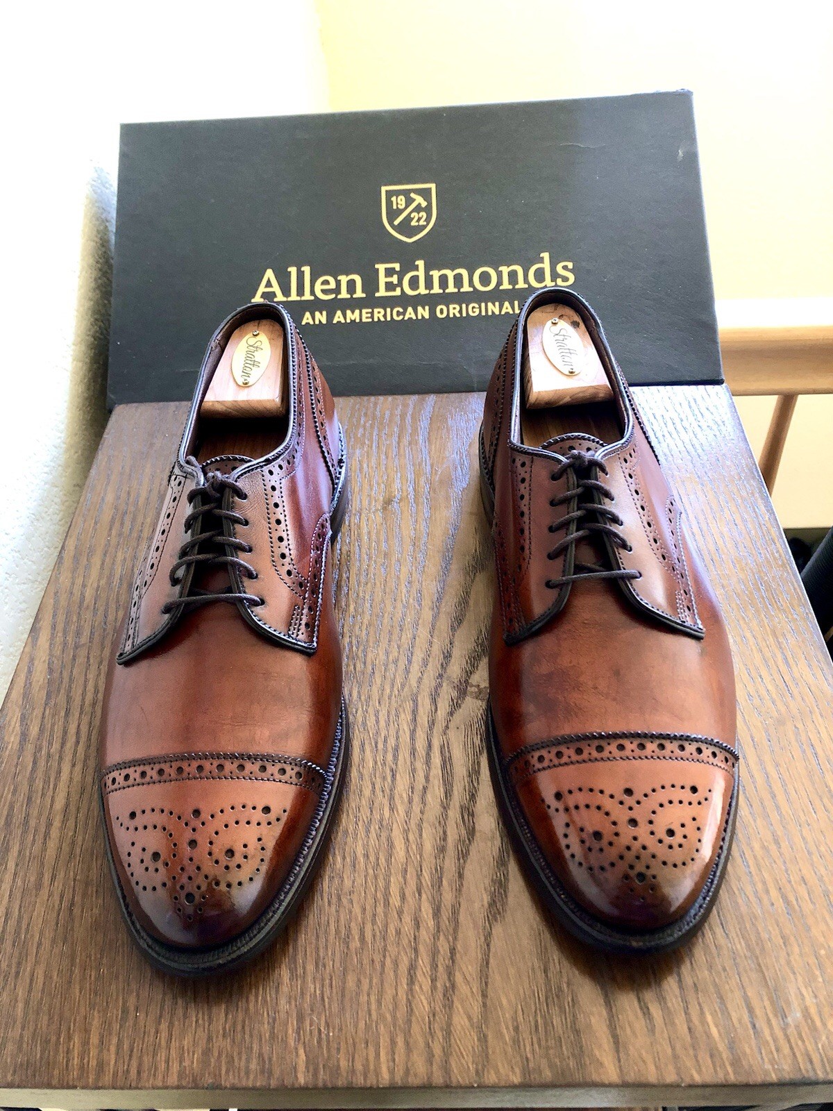 Allen Edmonds Sanford 5267 Walnut Brown Leather Brogue Cap Toe Shoes Men’s 9 D