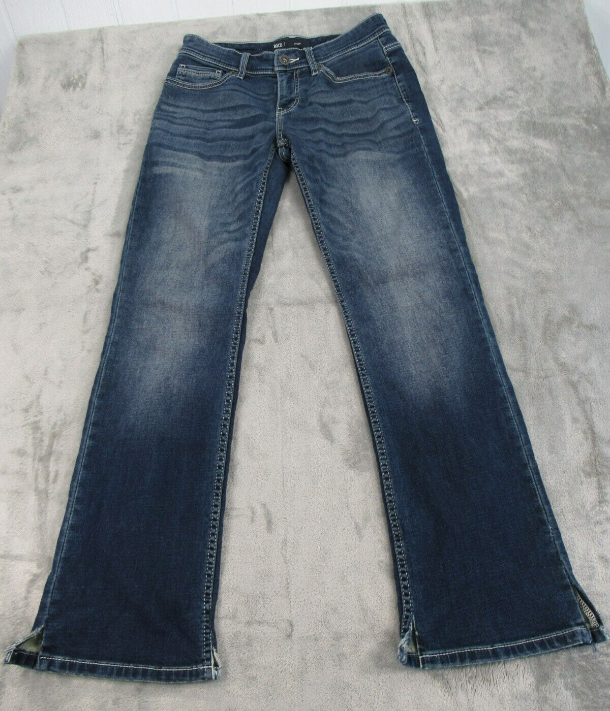 BKE Jeans Aiden Men’s 29×30 (Actual 28×28) Boot Cut Leg Medium Wash Blue