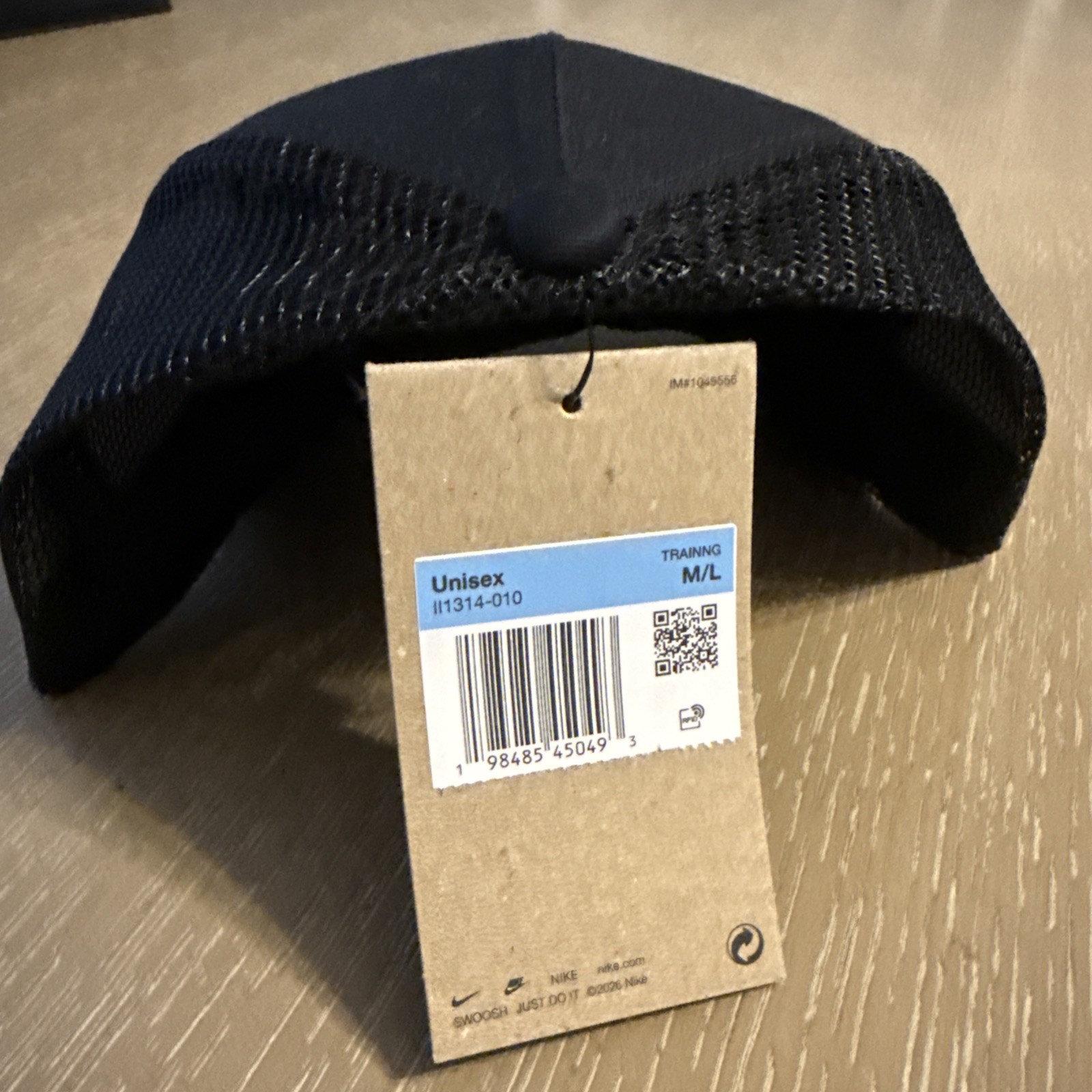 Nike Black Rise Trucker Cap Size M/L Embroidered Swoosh Snapback II1314-010