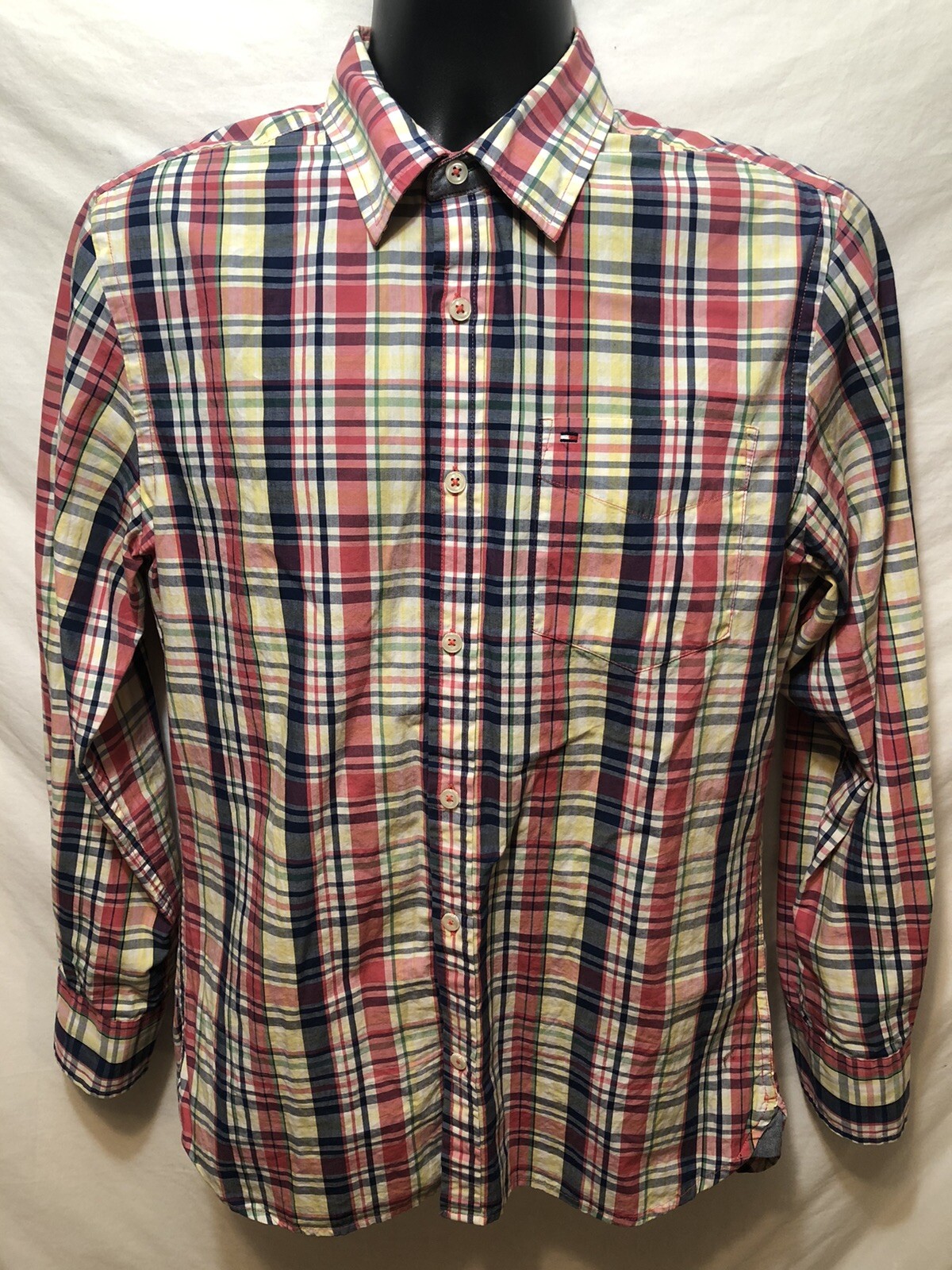 Tommy Hilfiger Button Front Shirt Mens Sz S Custom fit Multi-color Plaid A2