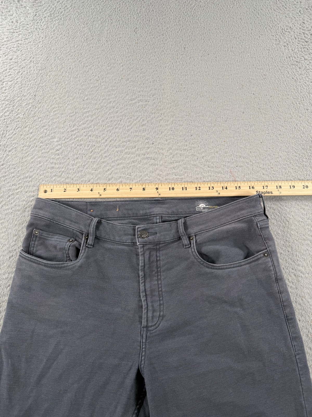 Faherty Jeans Mens 32×28 Gray Charcoal Wash Regular Straight Denim Pants Casual