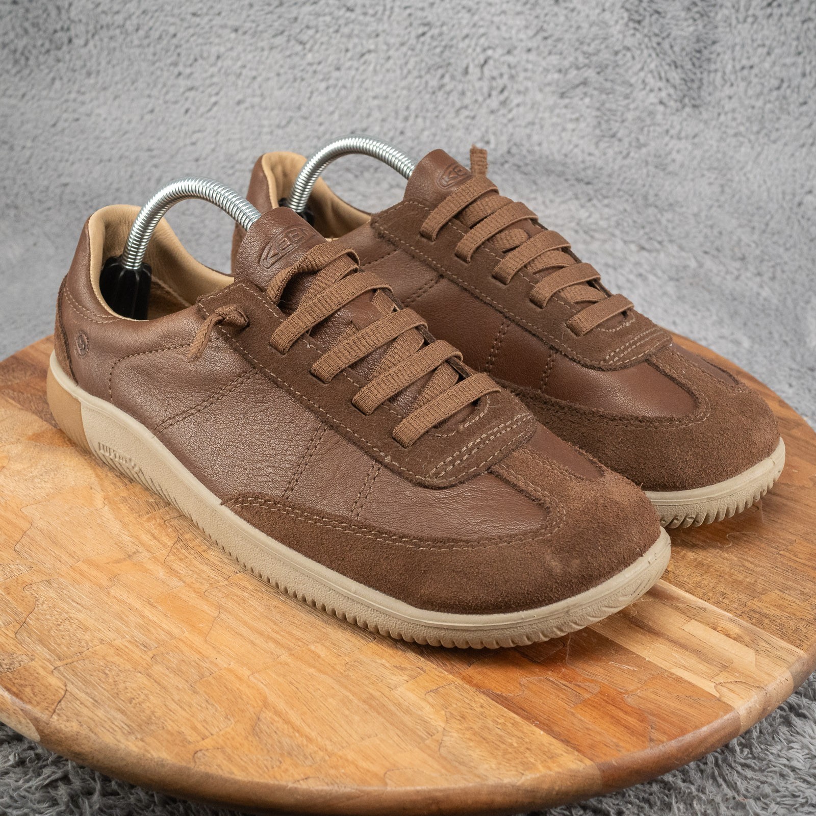 Keen Men KNX T-Toe Sneakers Men Sz 10 Dark Earth Plaza Taupe Leathe Low