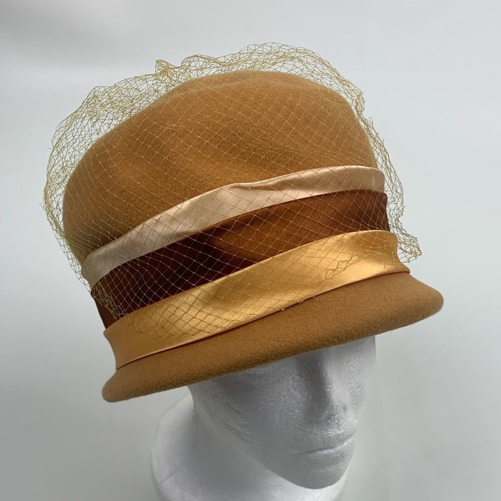 Vintage Zephyr Felt hat Gold Tan Brown Women’s Cloche Hat Mesh Topper