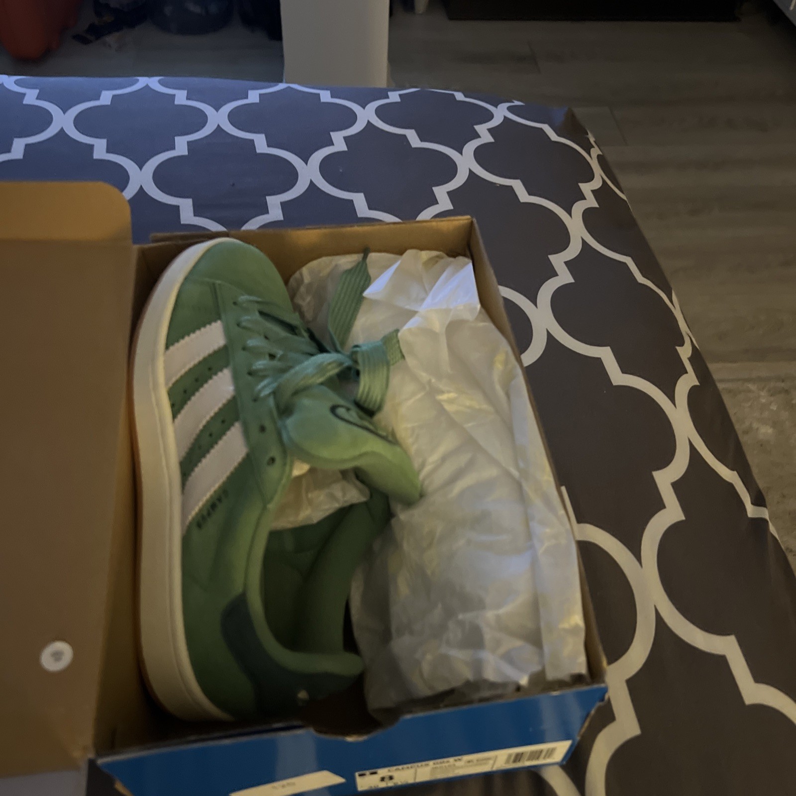 Authentic Women’s Adidas Campus 00s Green/Off White JR0104 Sizes 8