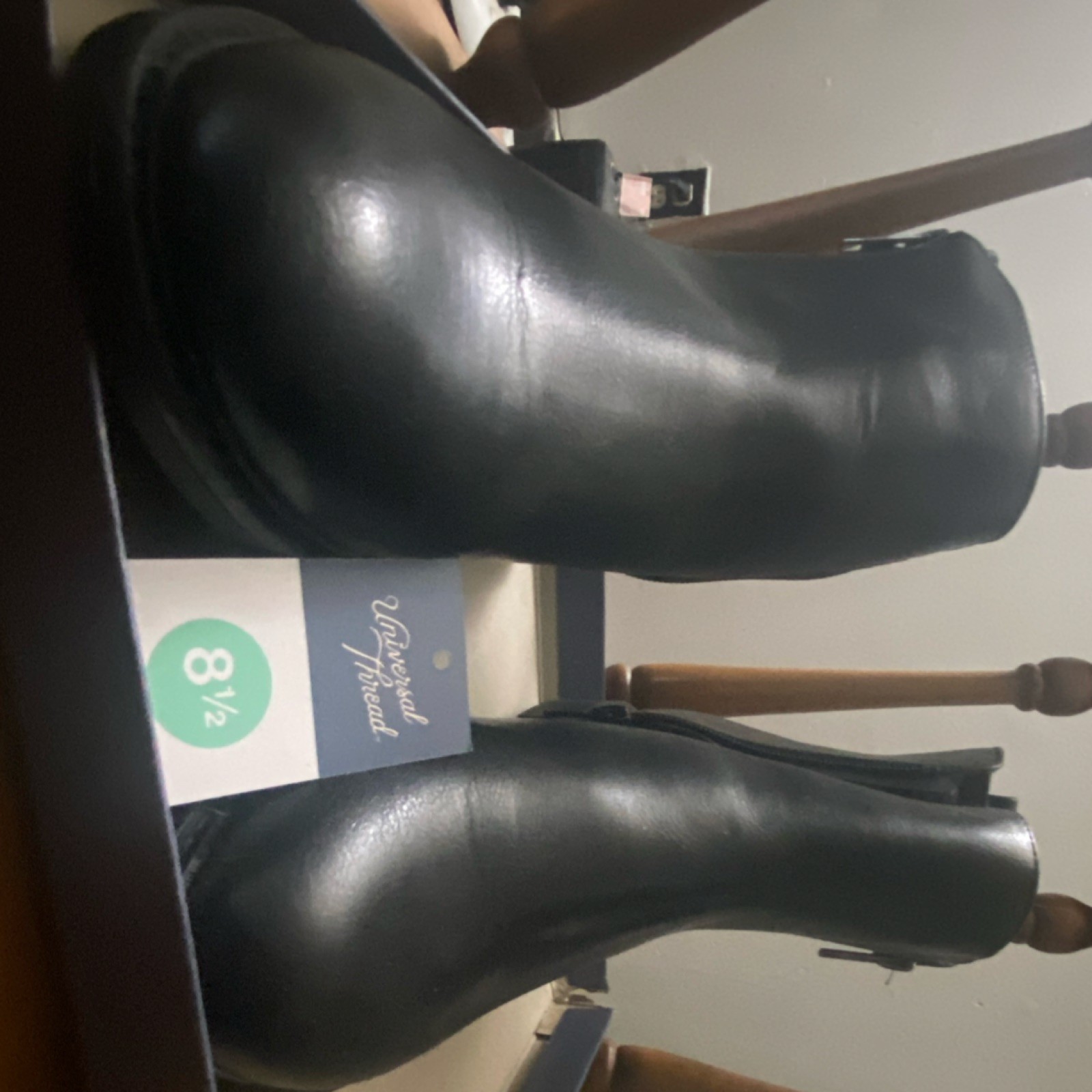 Universal Thread Black Women’s Boots Man Made Material Upper Size 8.5
