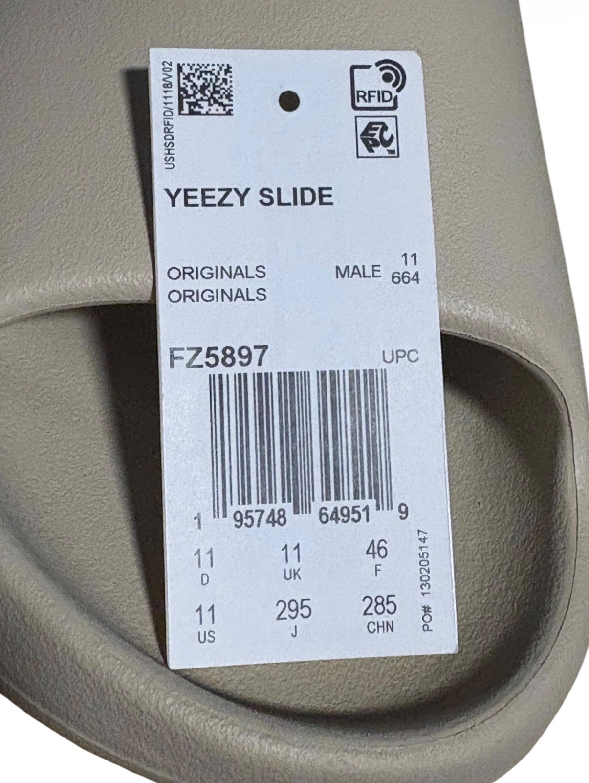 Authentic Adidas Yeezy Slide Bone Sz 11 FZ5897 – Confirmed App Clean Condition