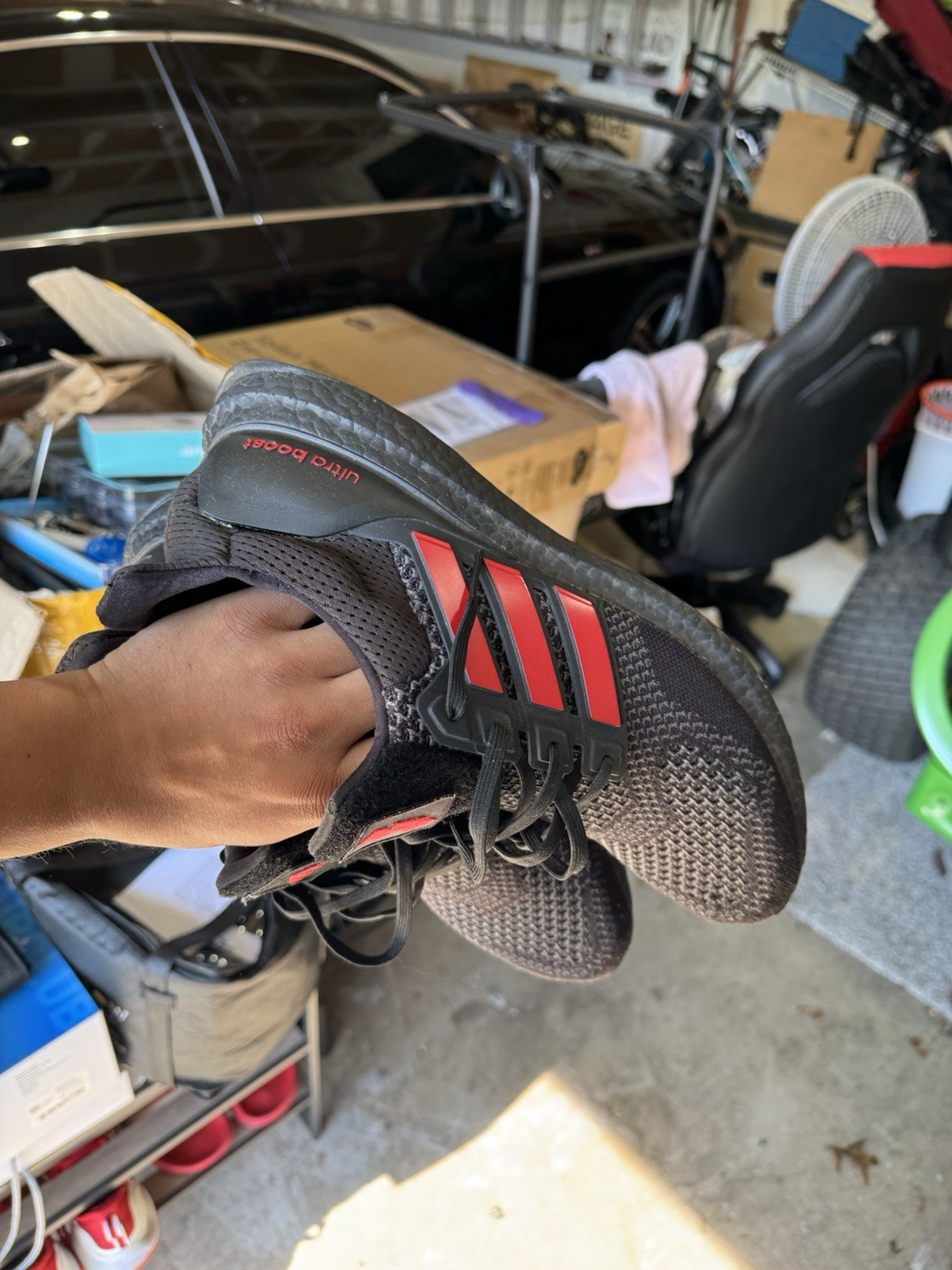 adidas UltraBoost Men’s Low Top Lace-Up Cushioned Running Black/Red