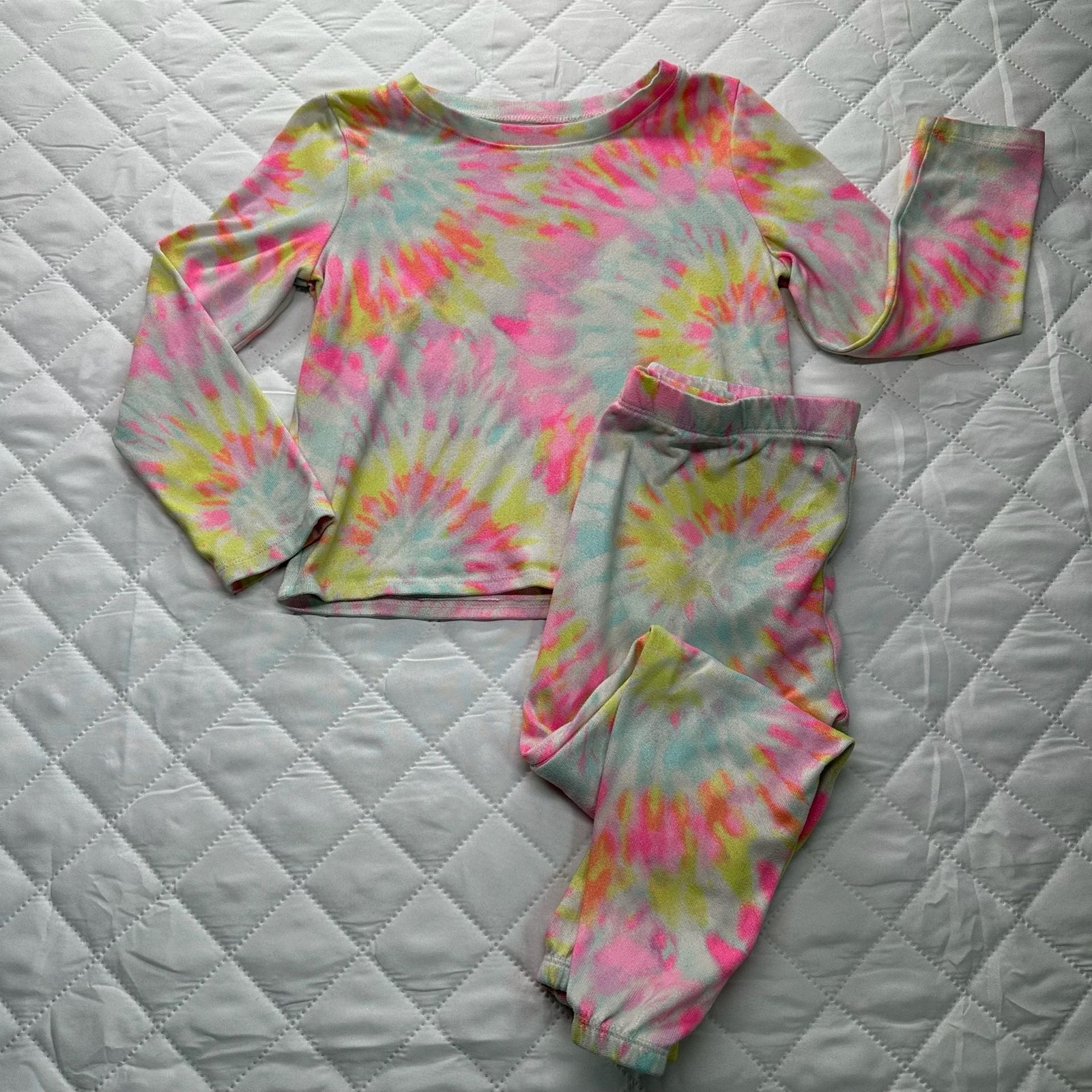 Girls Mixed Clothing Bundle including Nike, Adidas, and gymboree, 14- pieces Siz