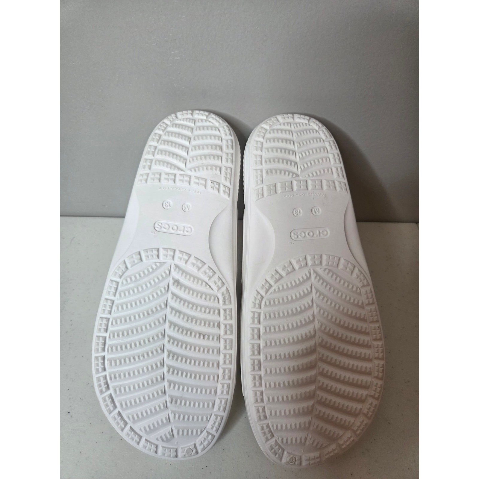Crocs Baya Slide Sandal Men’s 13 White Iconic Comfort Slip On Double Strap