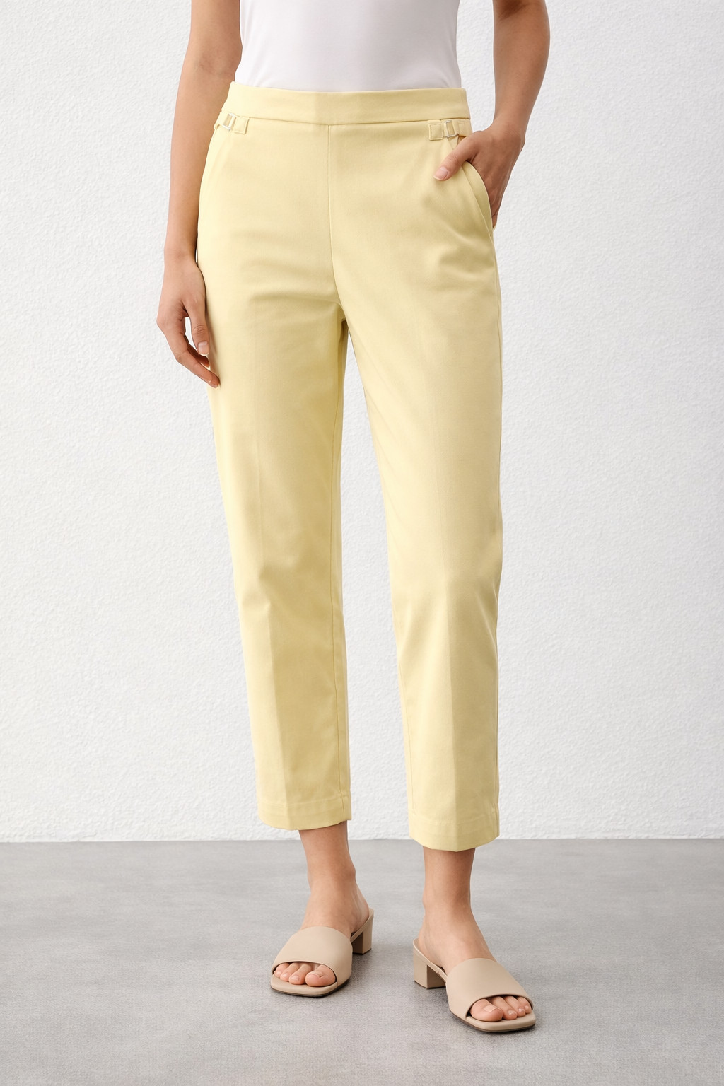 Counterparts Woments pull on stretch ankle length front pockets hardware Pants