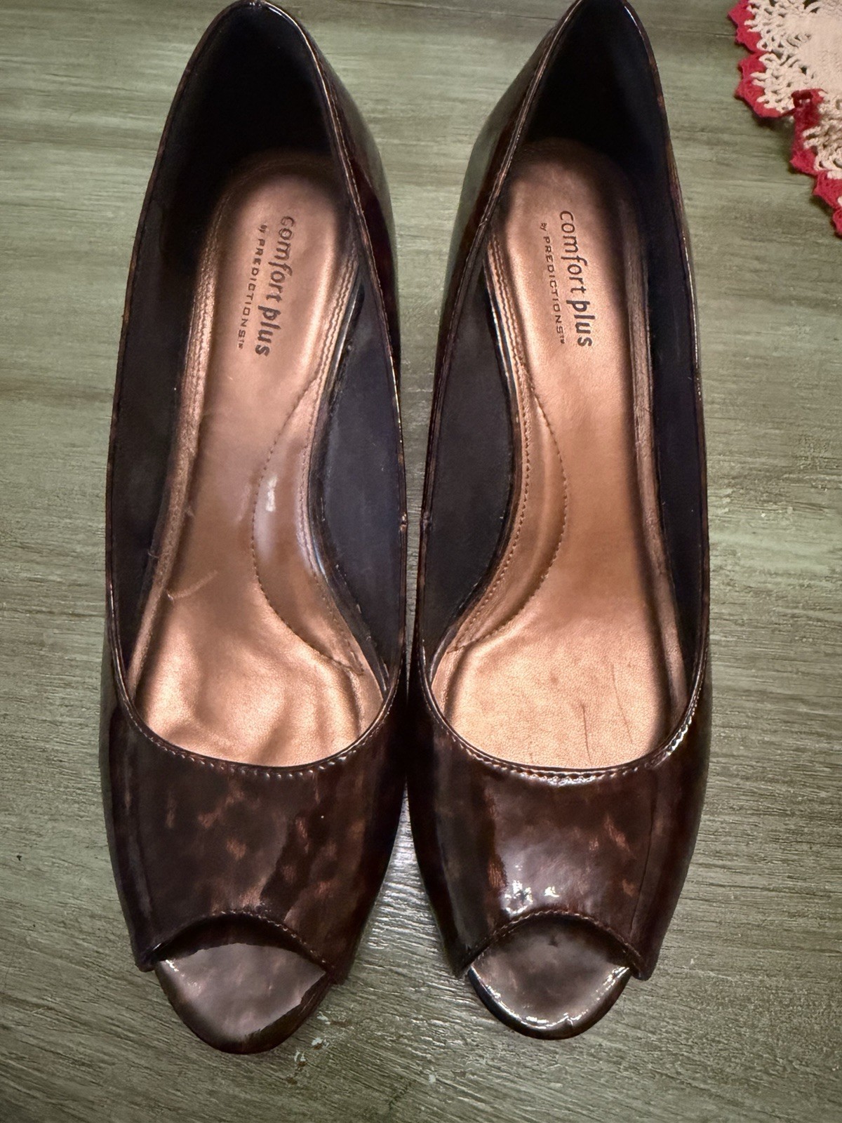 Comfort Plus by Predictions Women’s Shoes Size 9 Wedge Tortois Brown Open Toe