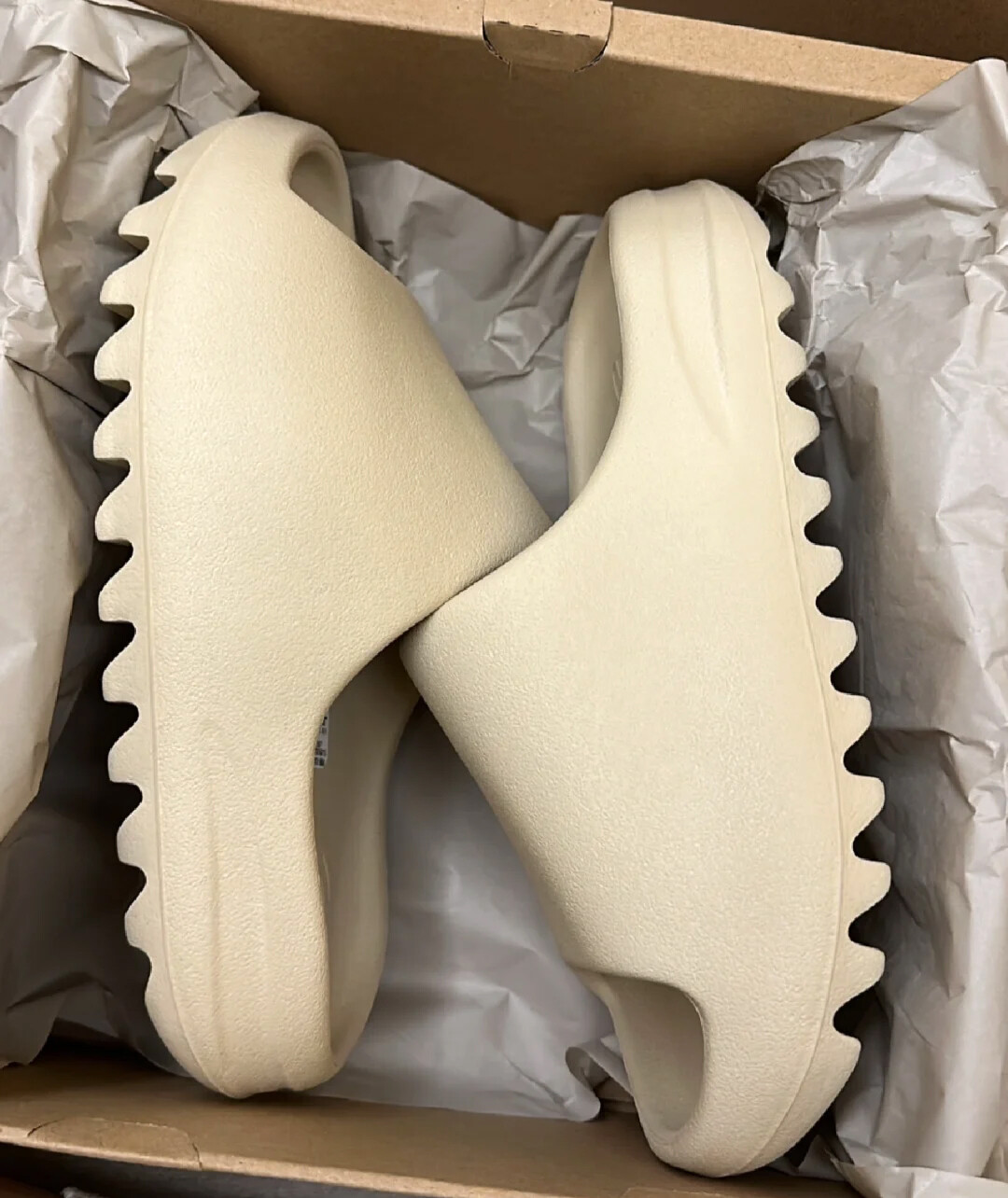 New Adidas Yeezy Slide Bone FZ5897 Unisex Slipper Sandal Without Box