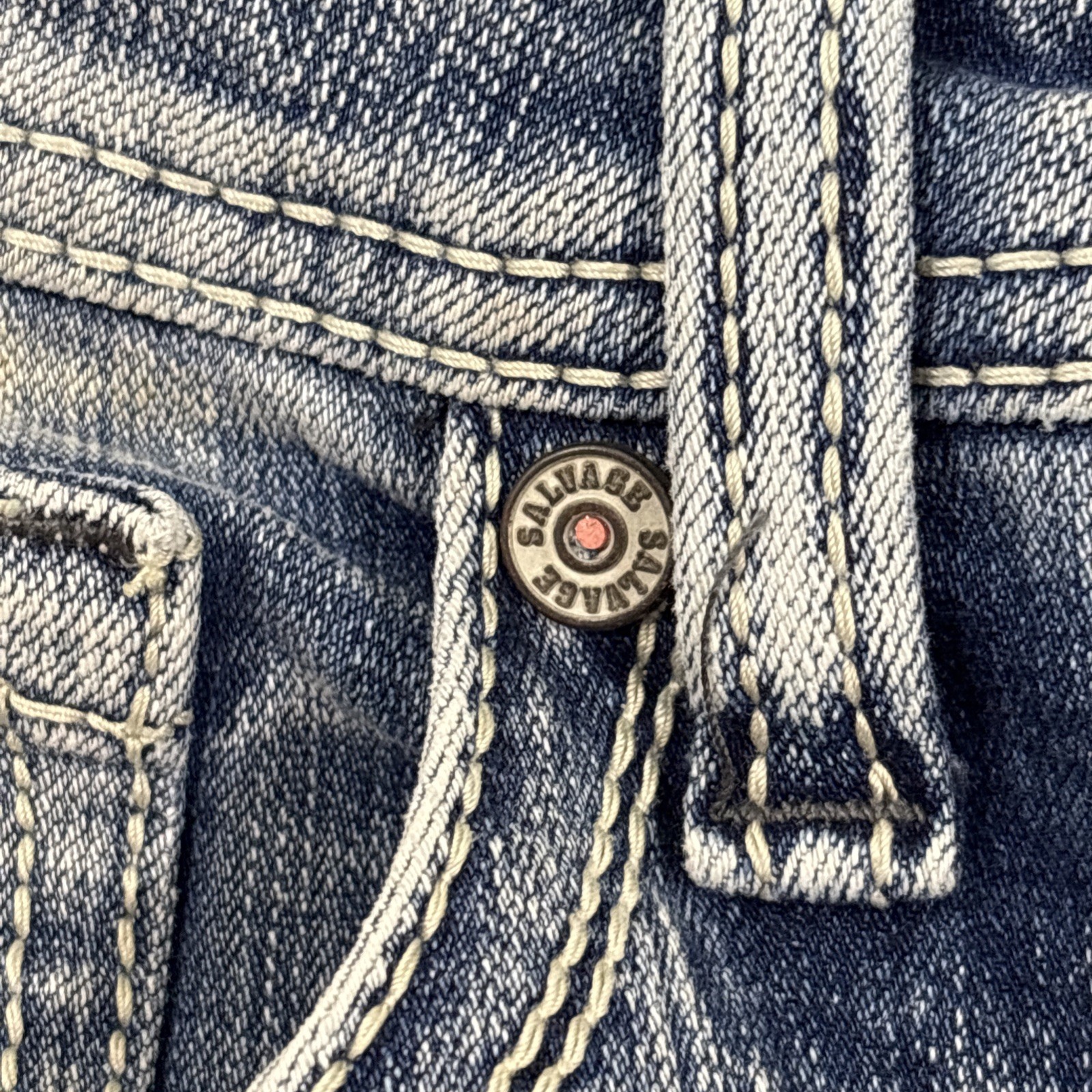 Salvage Buckle Mayhem Jeans Mens 33R Straight Fit Light Wash Whiskered Denim EUC