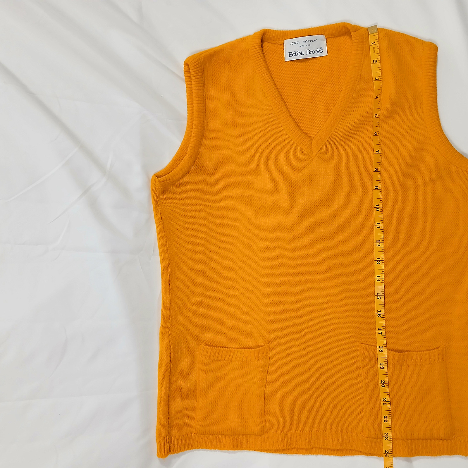 Bobbie Brooks Sweater Vest Womens M Marigold Orange Knit Pocket ILGW Vintage 70s