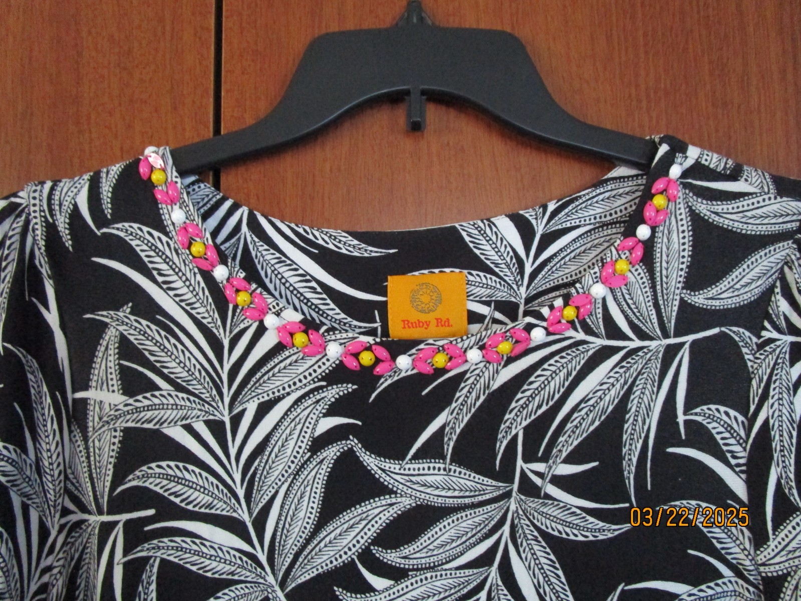 Rudy Red Tunic Top w Beads Sz Small Rayon & Spandex Bust 39 Length 29.5 in