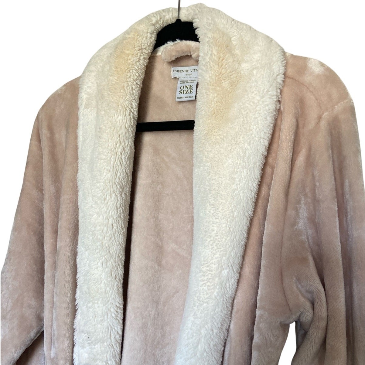 Adrienne Vittadini Plush Bathrobe Ultra Soft Faux Fur Pockets Tan One Size
