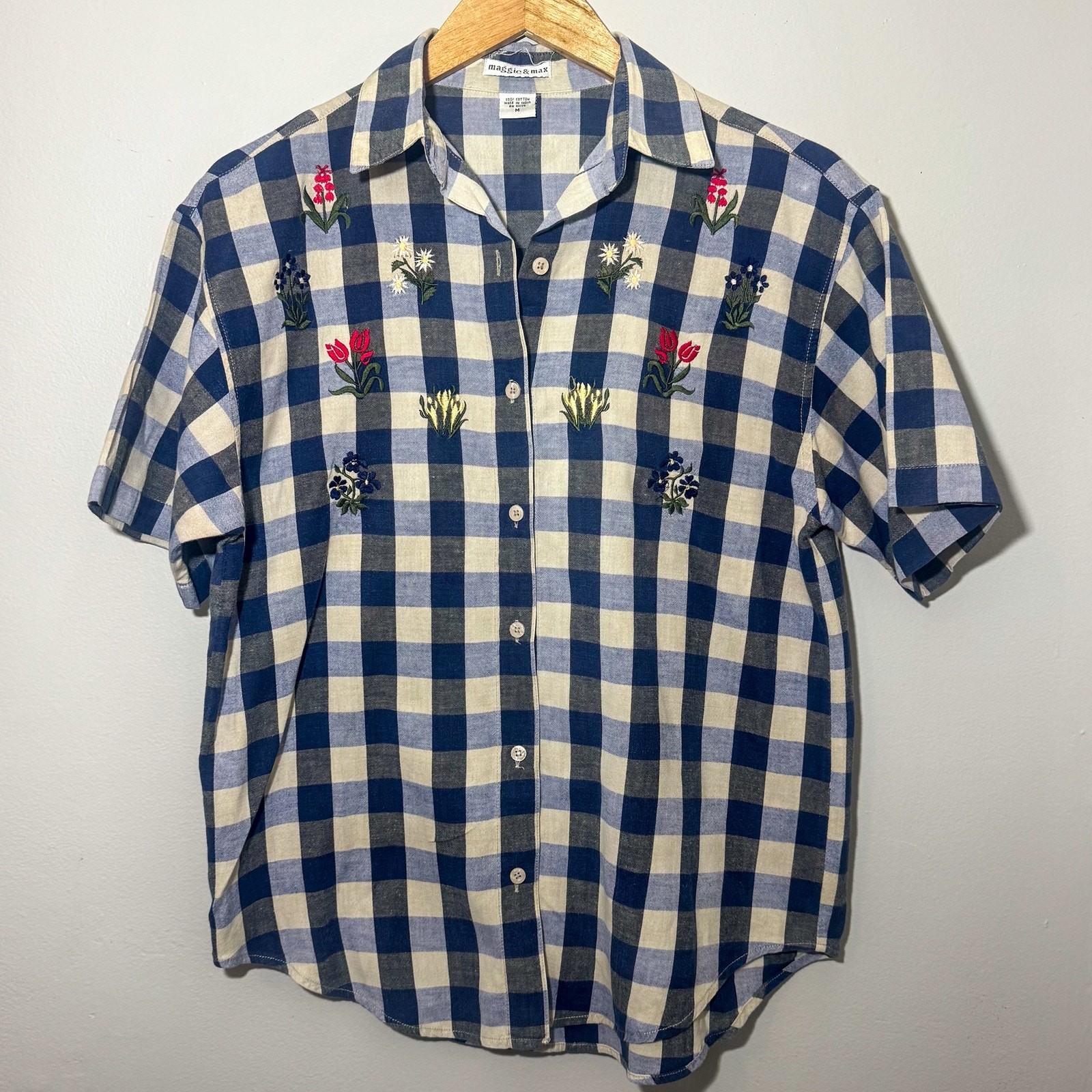 Vintage Maggie & Max Embroidered Gingham Floral Button Up Shirt Medium