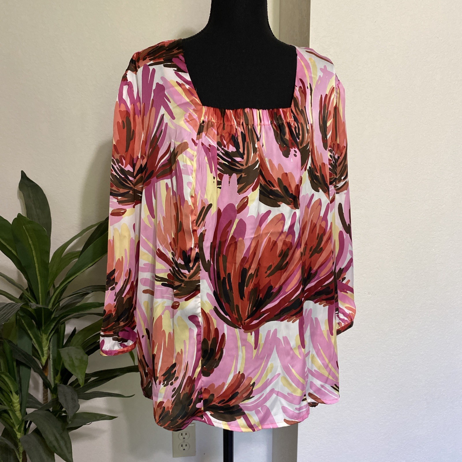 JM Collection 18W Colorful Floral Satin Top 3/4 Slv Dressy Office Blouse