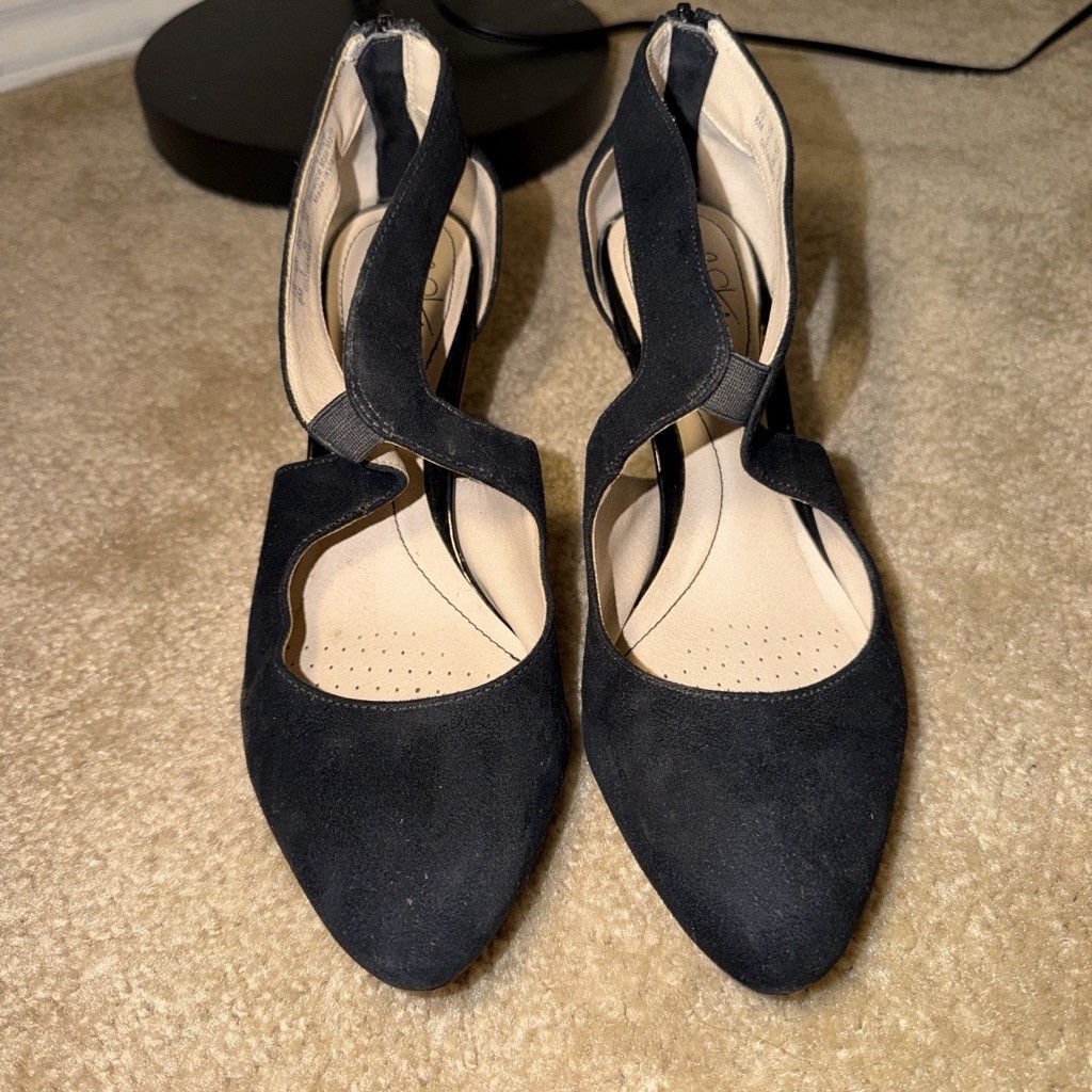 Life Stride Soft System Black Heel With Elastic Straps Woman’s 11 Med. Heel