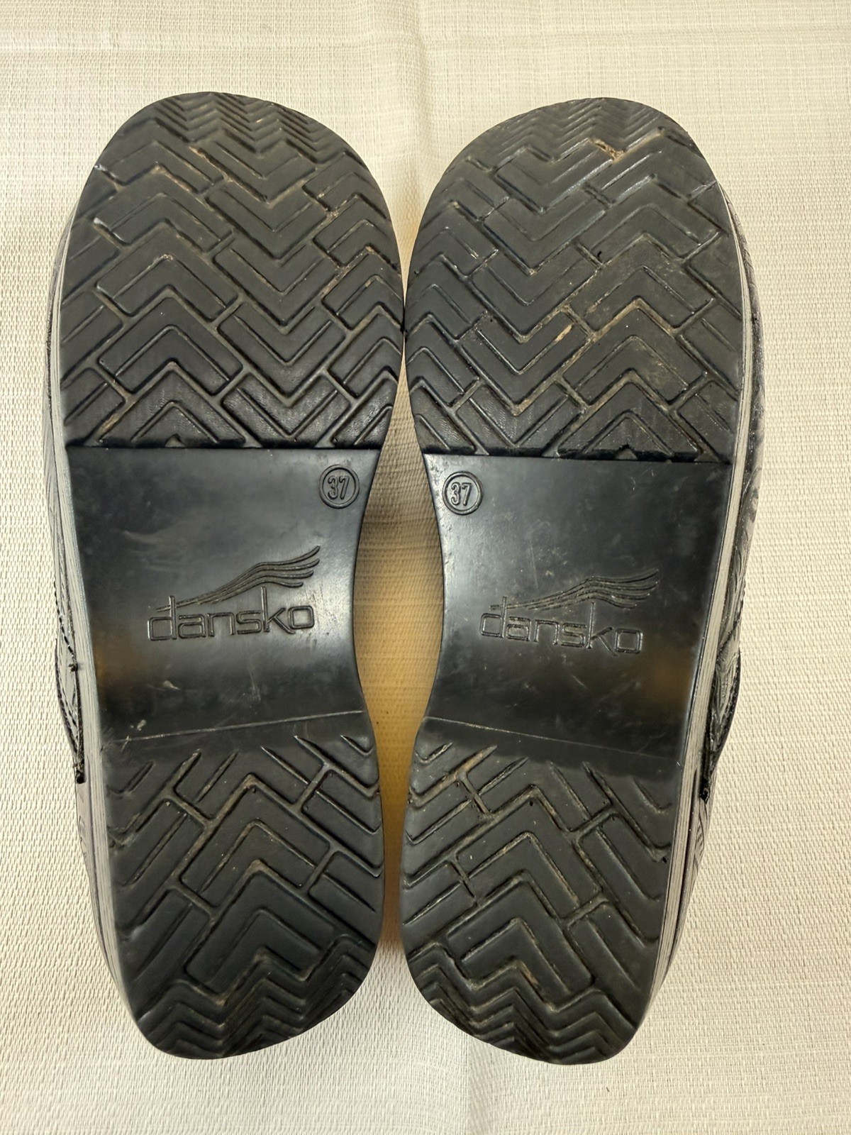 Dansko Professional Clogs EU 37 US 6.5 7 Black Embossed Leather Tooled Shoes