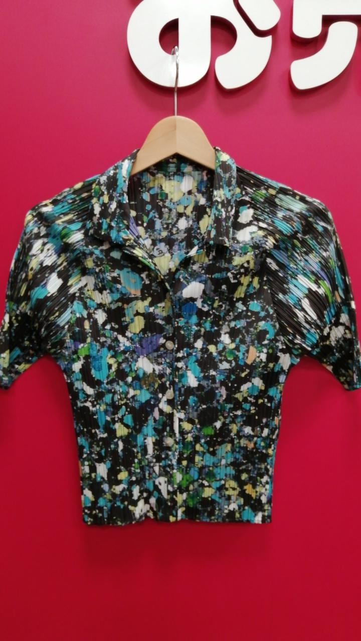 Pleats Please Floral Short Sleeve Blouse, Size 3, Approx 20″ Chest