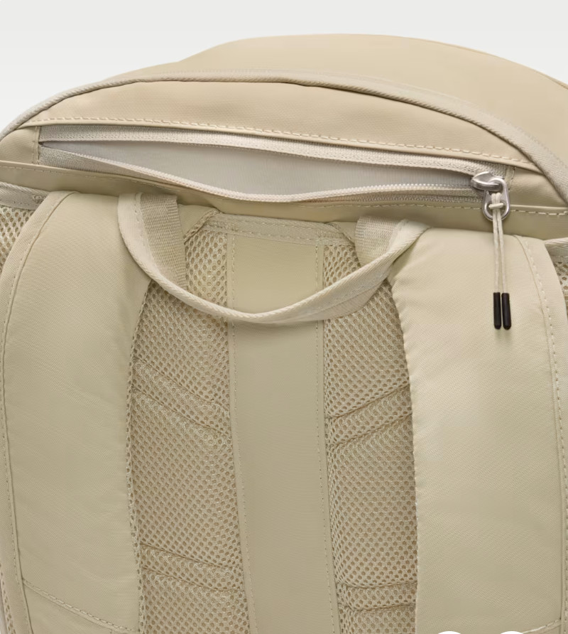 nike sportwear commuter backpack khaki/ dessert sand fits 15″ Laptop