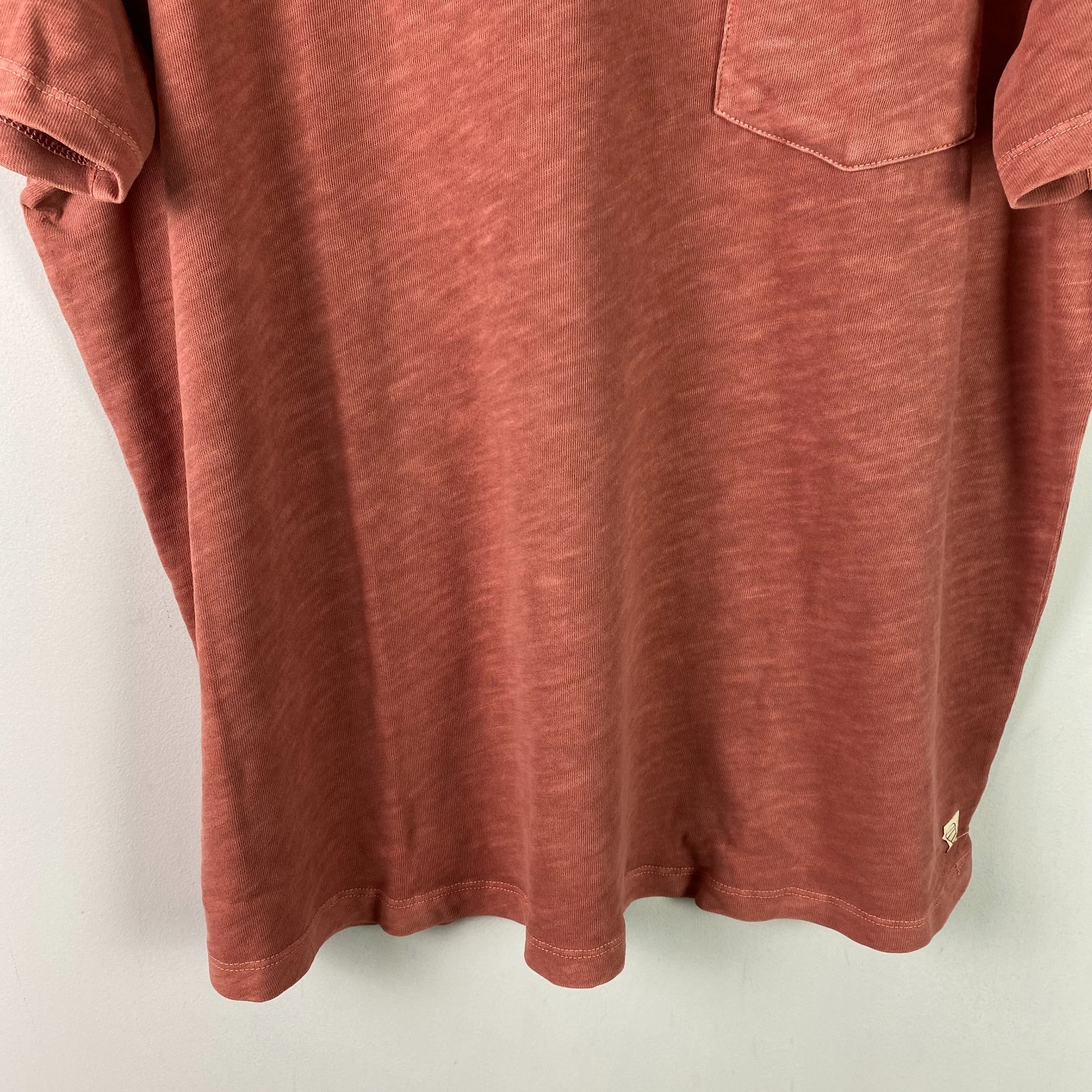 Marine Layer Tee Mens Size L Vintage Heavy Slub Pocket Rust Red Short Sleeve