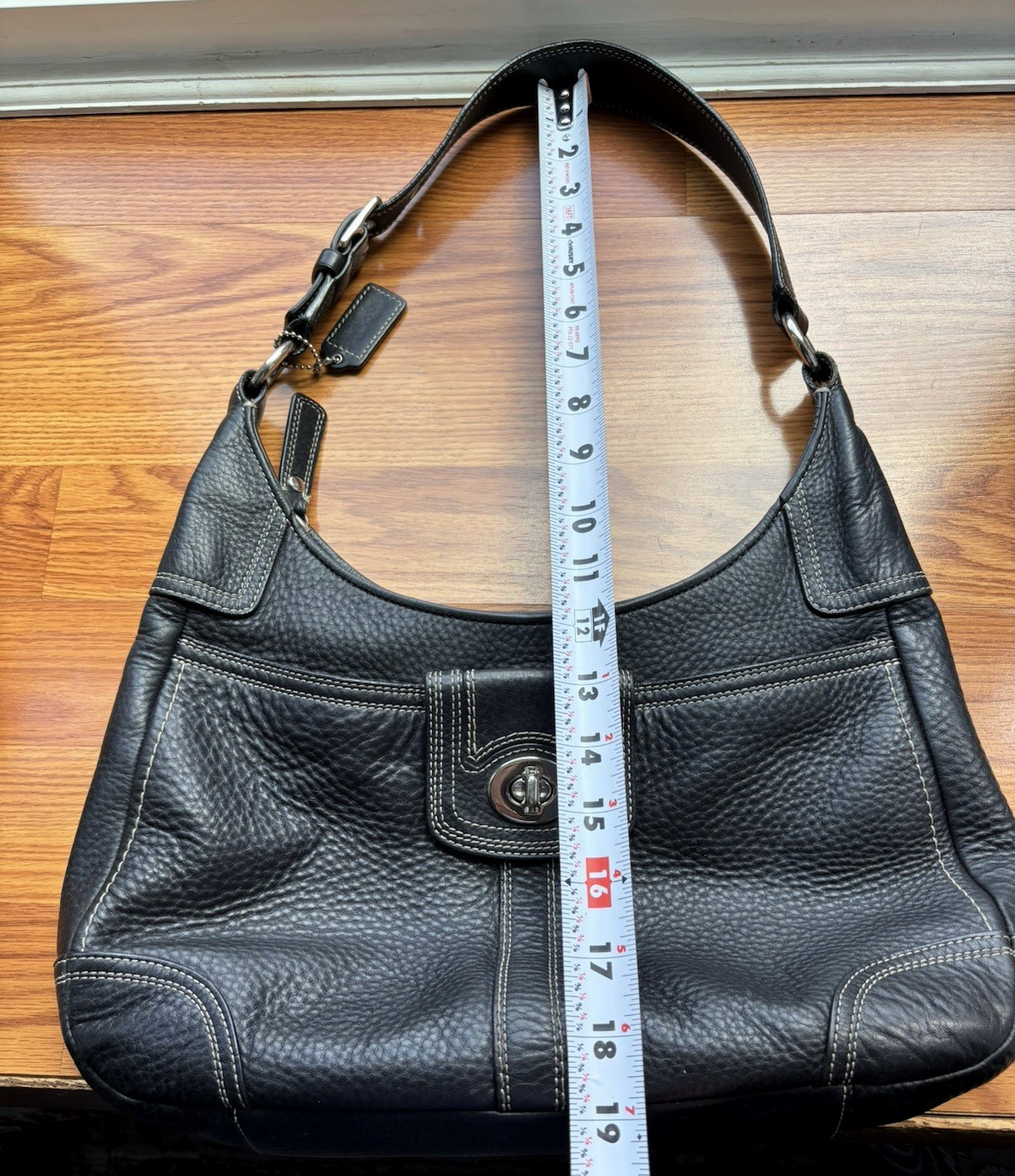Coach Black Womens Pebbled Shoulder Bag Turn Lock F13956-See Description