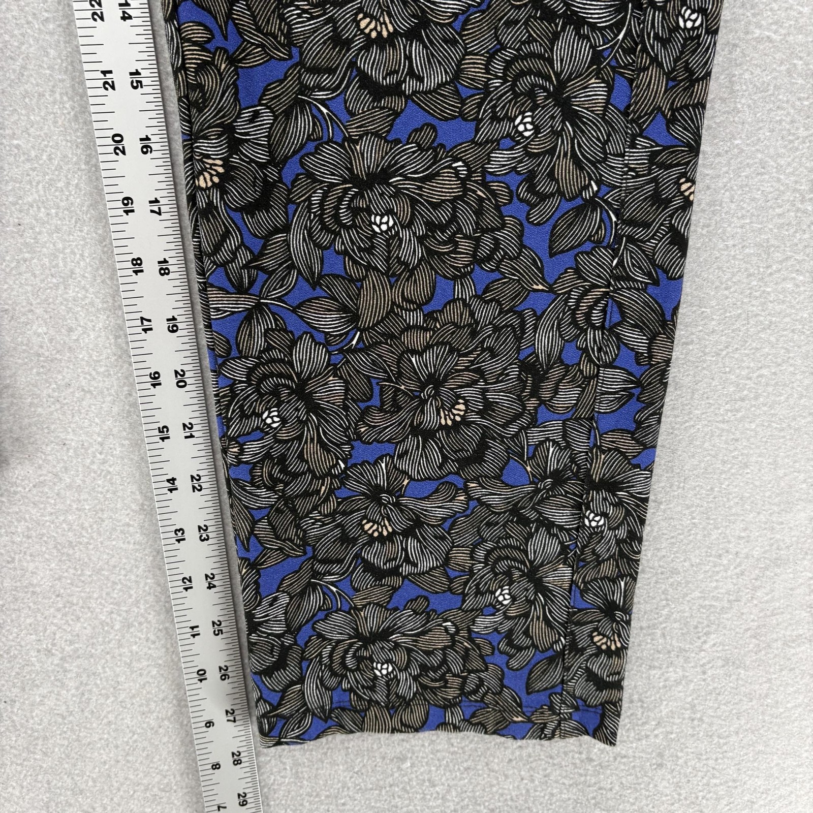 Chico’s Travelers Slinky Knit Pants Womens 2.5P Blue Floral Stretch Pull On