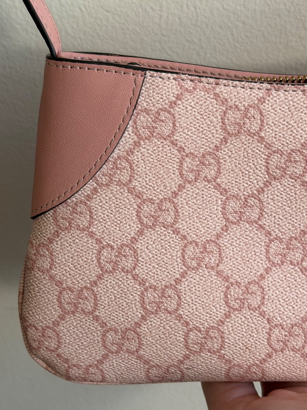 ⭐️NEW⭐️GUCCI GG Emblem shoulder bag ultra-mini women’s pink 7.5x9x0.8×5.1 in