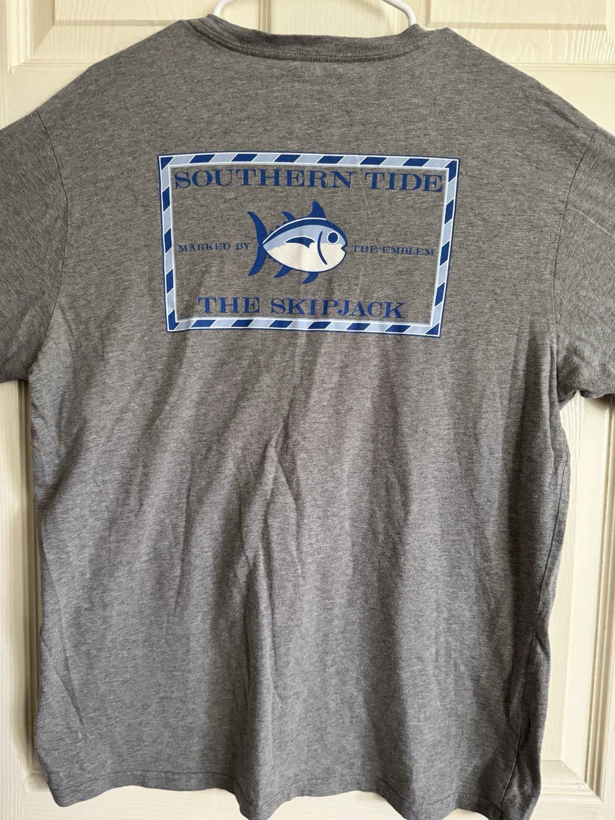 Southern Tide Skipjack Six Pack Graphic Print Long Sleeve Gray Heather Quarry T…