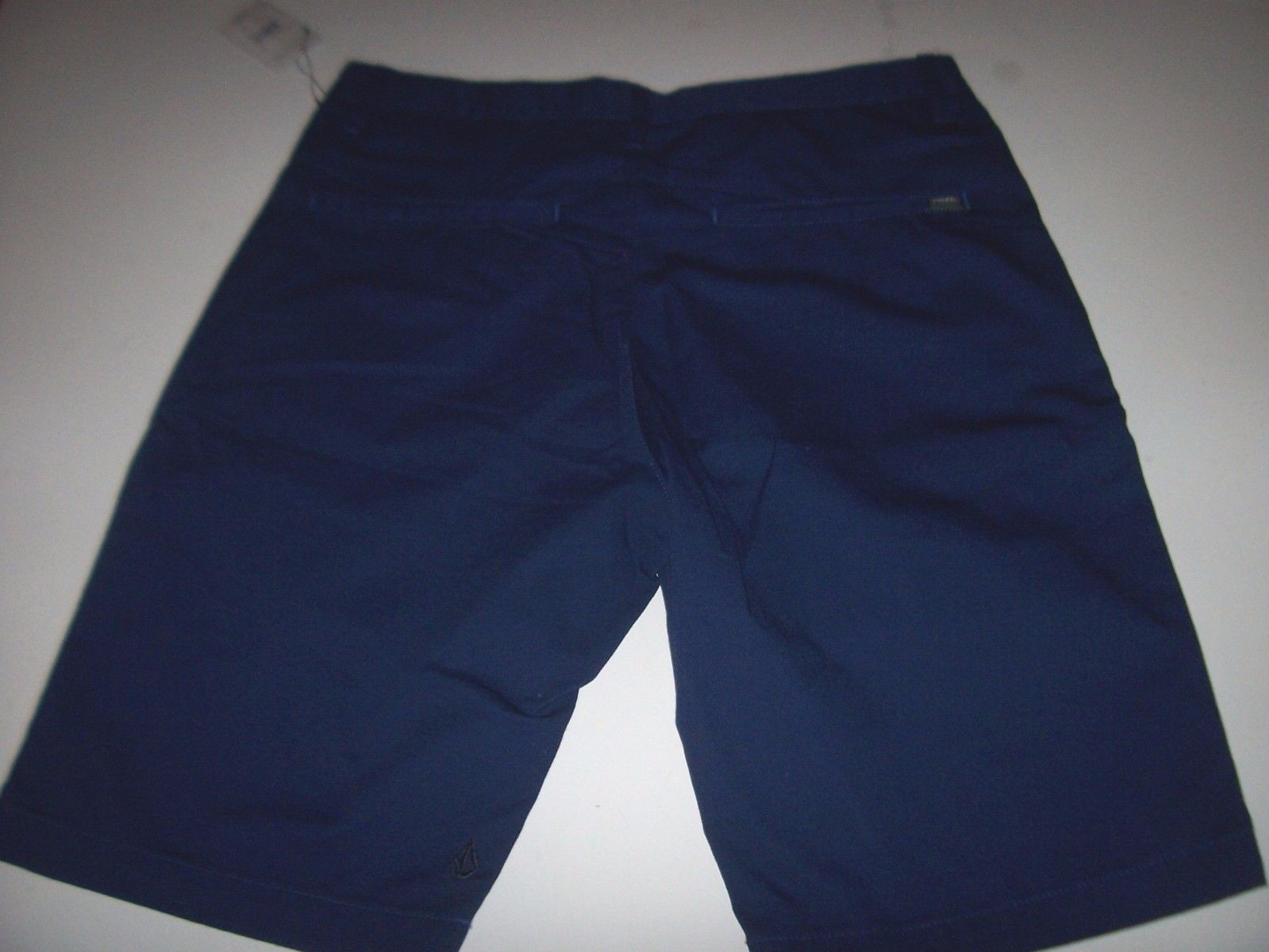 NEW VOLCOM sz 32 khaki chino walk skate shorts VMONTY modern fit blue
