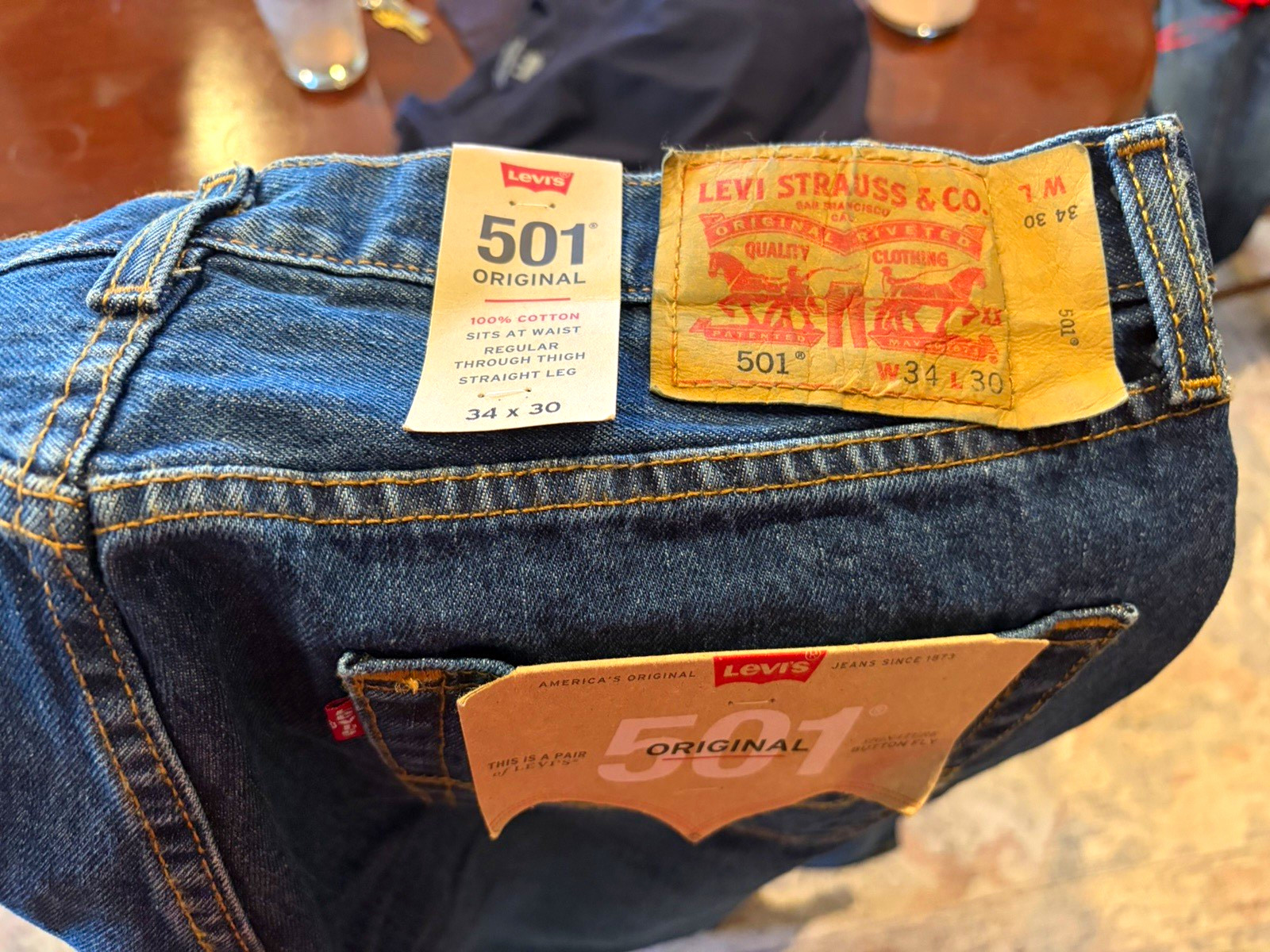 Levi’s 501 Men’s Blue Denim Jeans Straight Regular Fit Mid Rise Button Fly