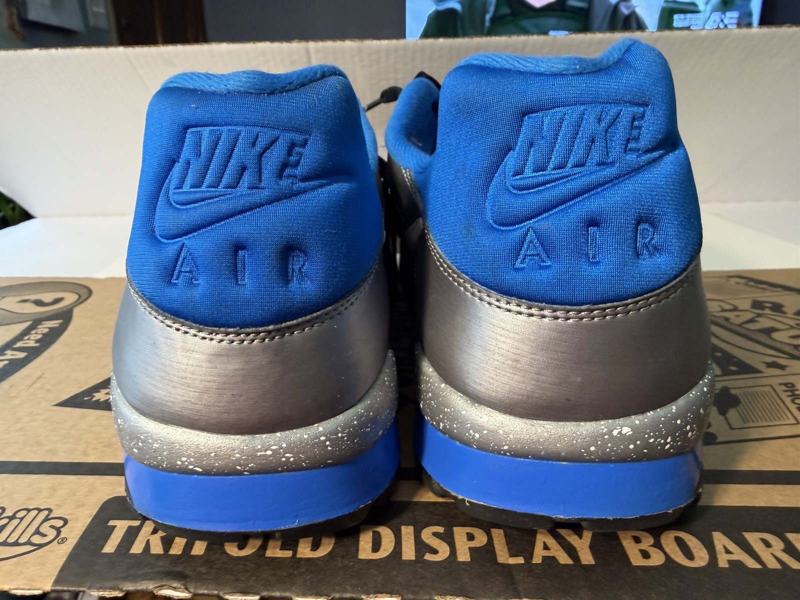 Nike Air Men’s Low Top Lace Up Sneakers Black/Blue/Silver/White 488059-010