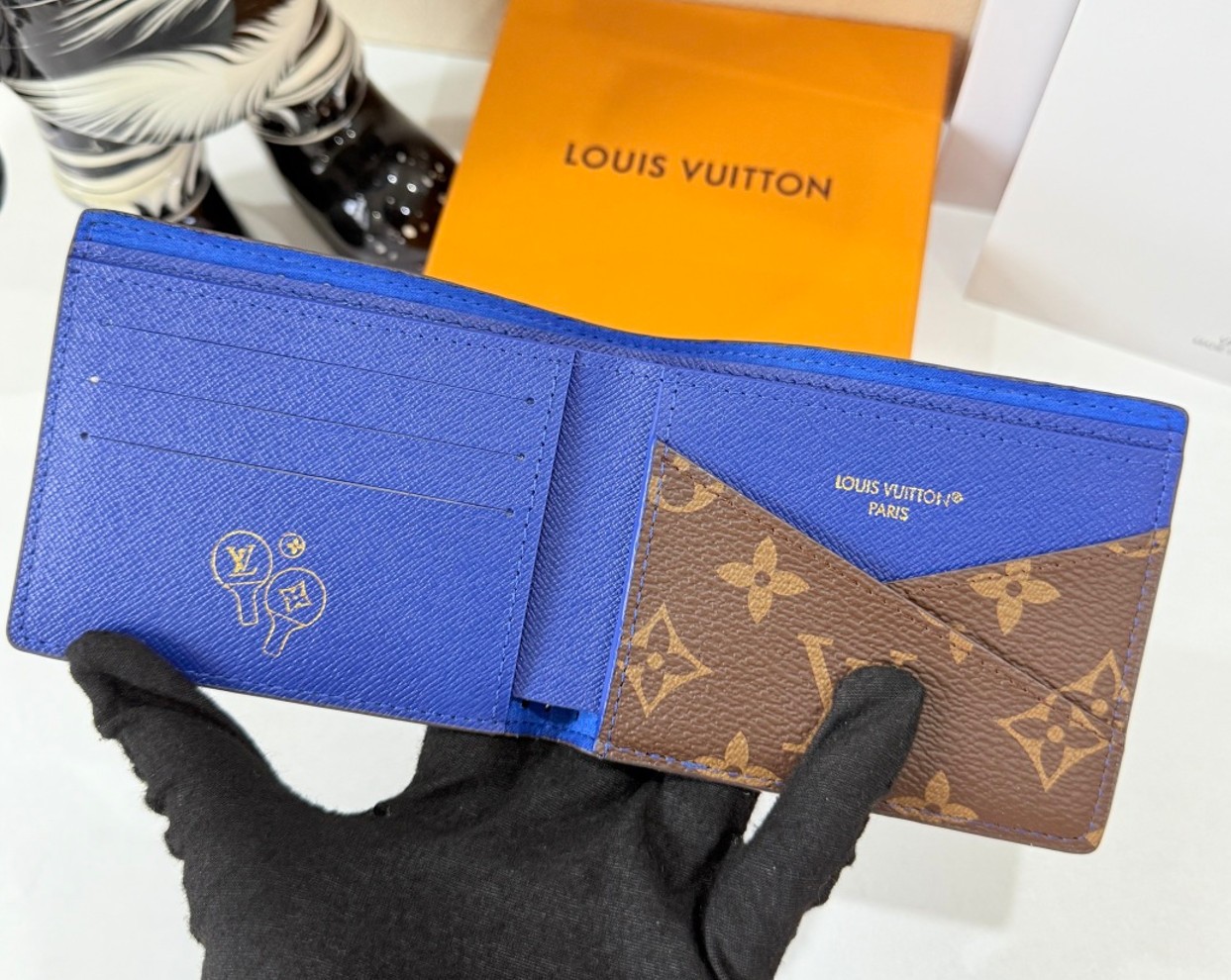Louis Vuitton Wallet Brown/Blue Leather Bifold Men Auth