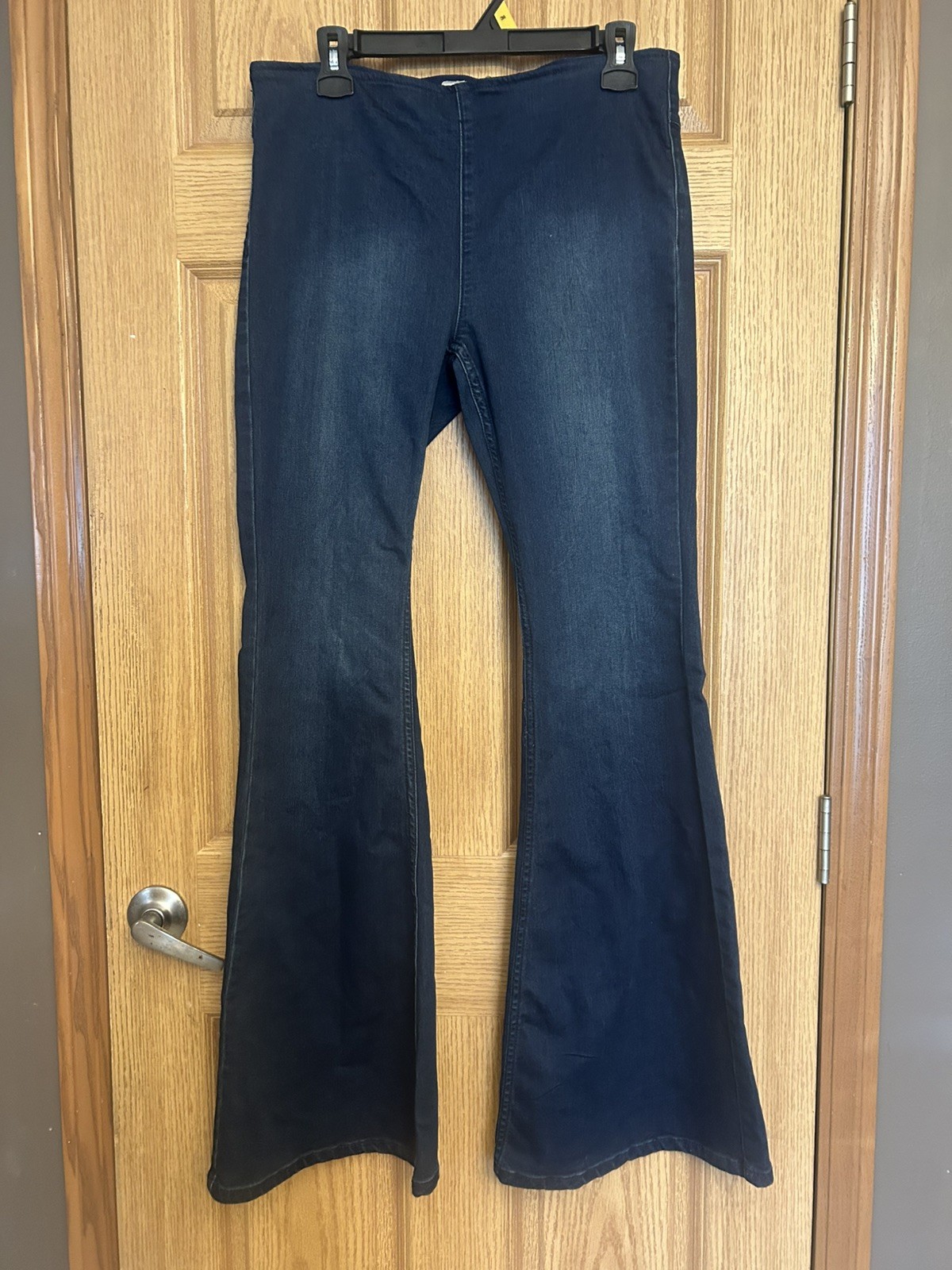 Free People Pull-On Dark Denim Flare Bell Bottom Jeans Size 30
