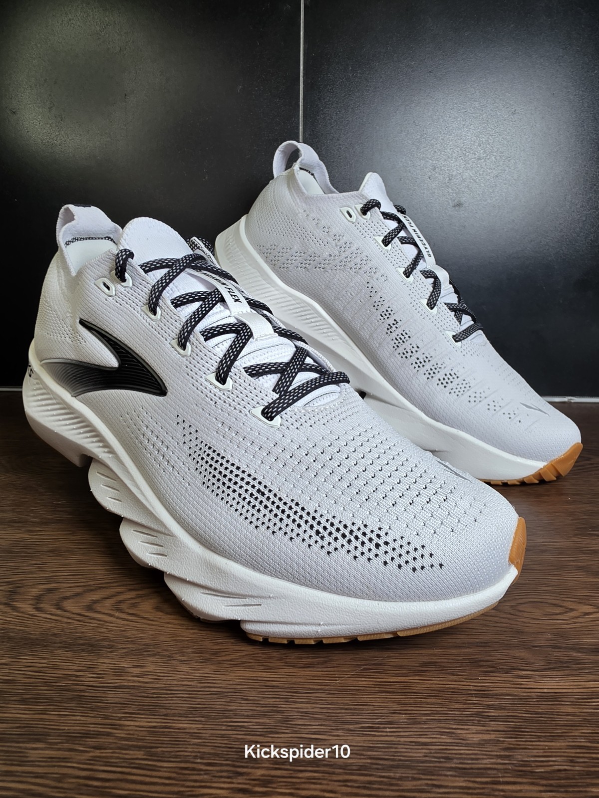 Brooks Glycerin Flex Men’s Running Shoes Size 9.5 White DNA Tuned Max Cushion