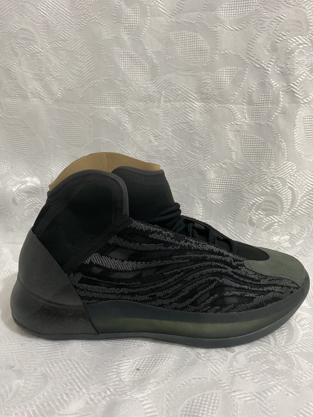 ADIDAS YZY QNTM ONYX 10.5 QUANTUM BLACK YEEZY GX1317 BASKETBALL