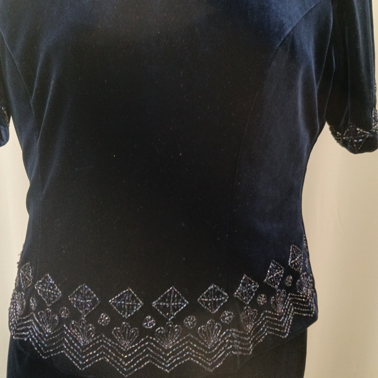 VTG BLUE VELVET BEADED COCKTAIL DRESS – HOLIDAY EVENING WEAR