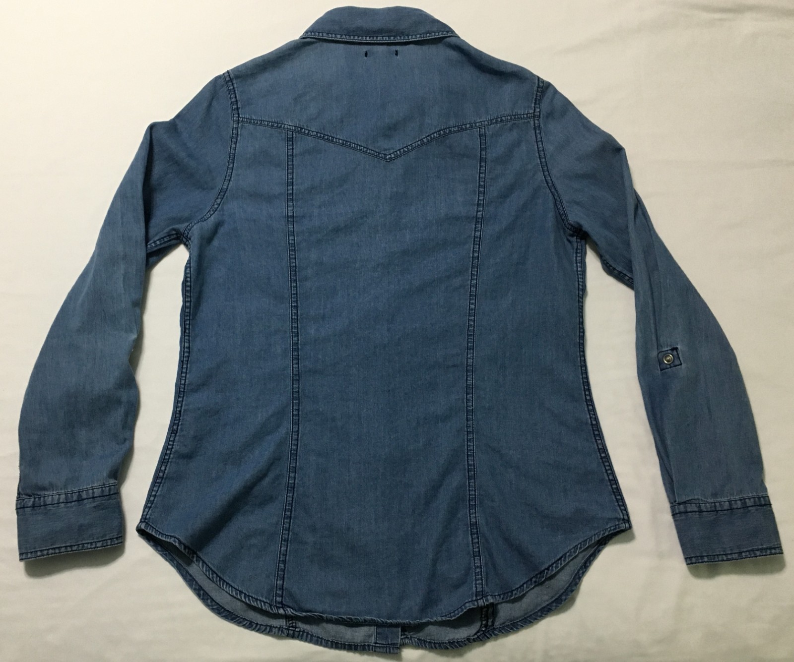 Hannah Womens Chambray Denim Shirt Size S Pearl Snap Roll Tab Sleeve 100% Cotton