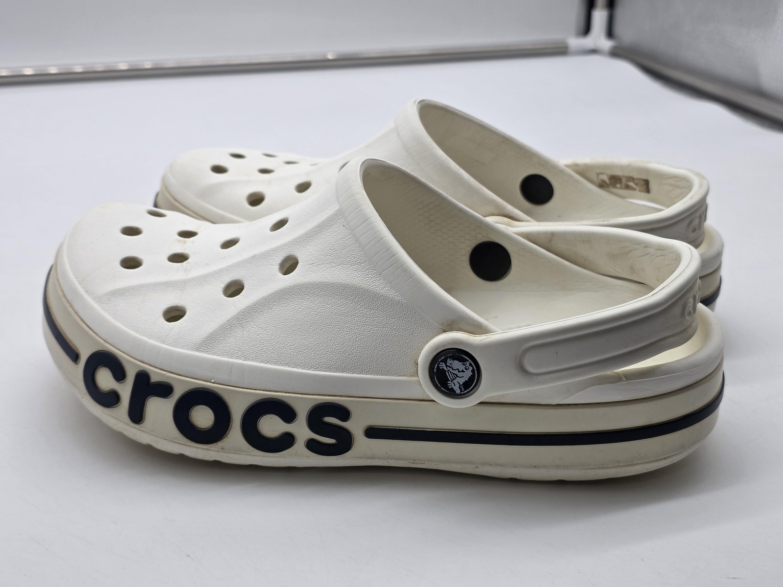 Crocs Bayaband Clog Shoes Womens Size 7 White Slip On Comfort Casual Damaged