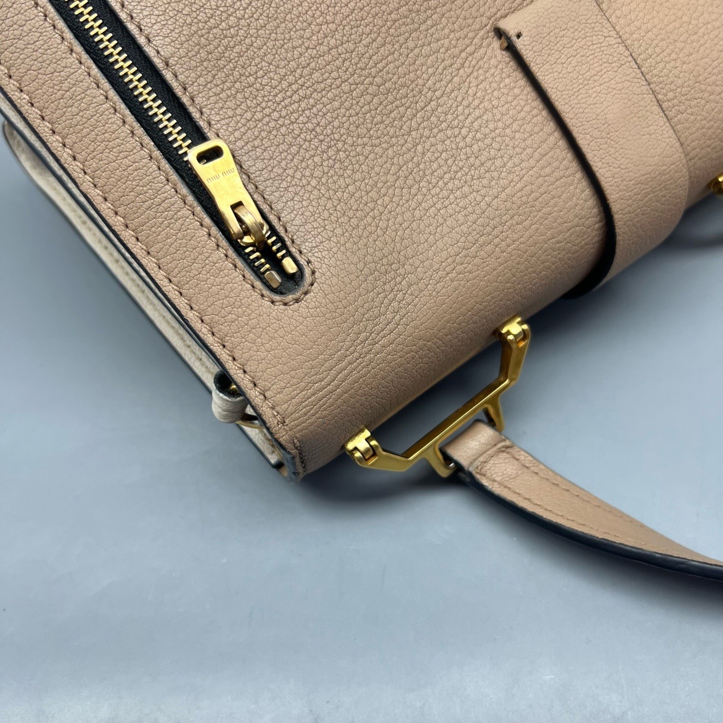 Miu Miu Pre-Owned Authentic Luxury Handbag Colorblock 27*18*13cm