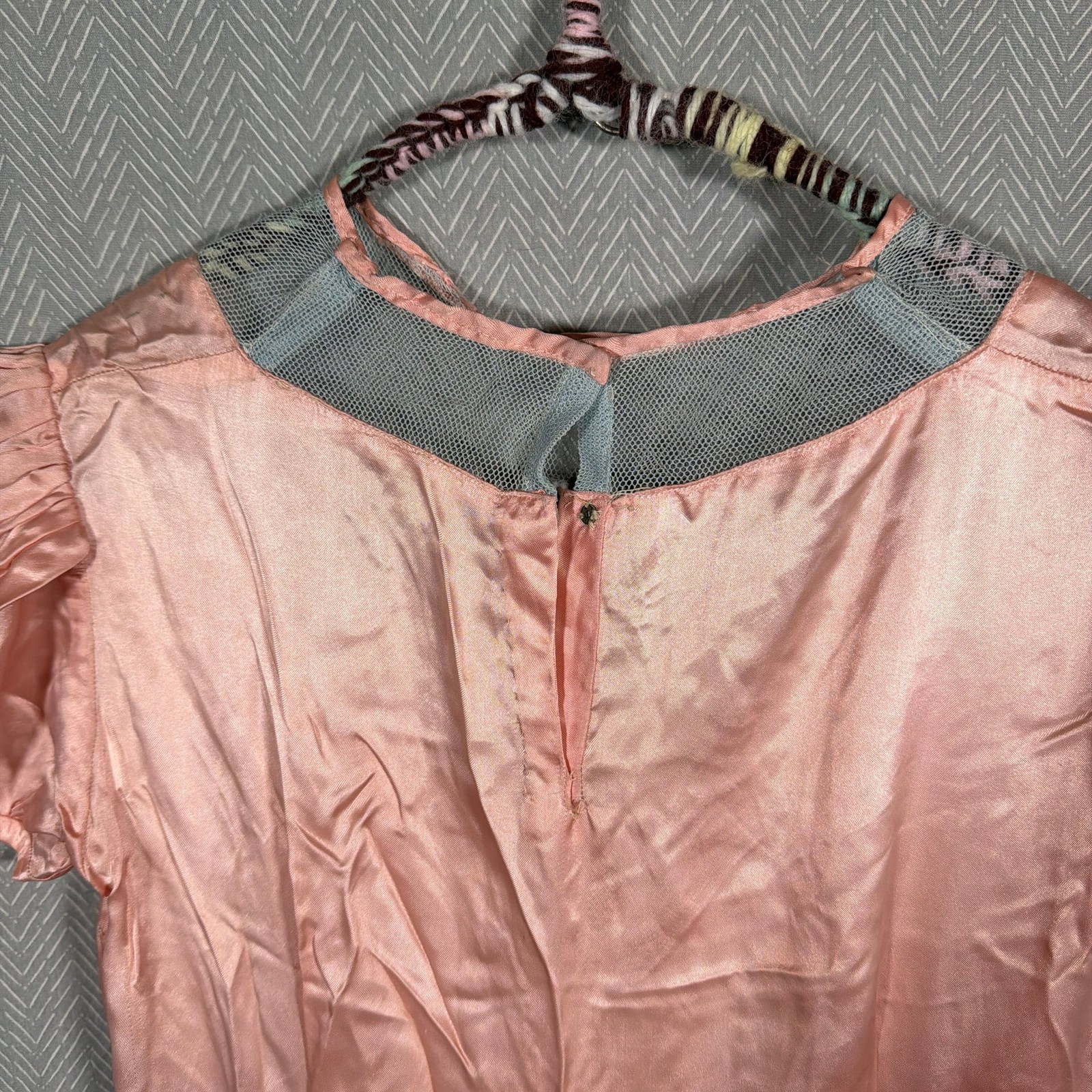 Vintage 1940s Early 50s Rose Pink Satin Dress Gown With Tulle Skirt – ,