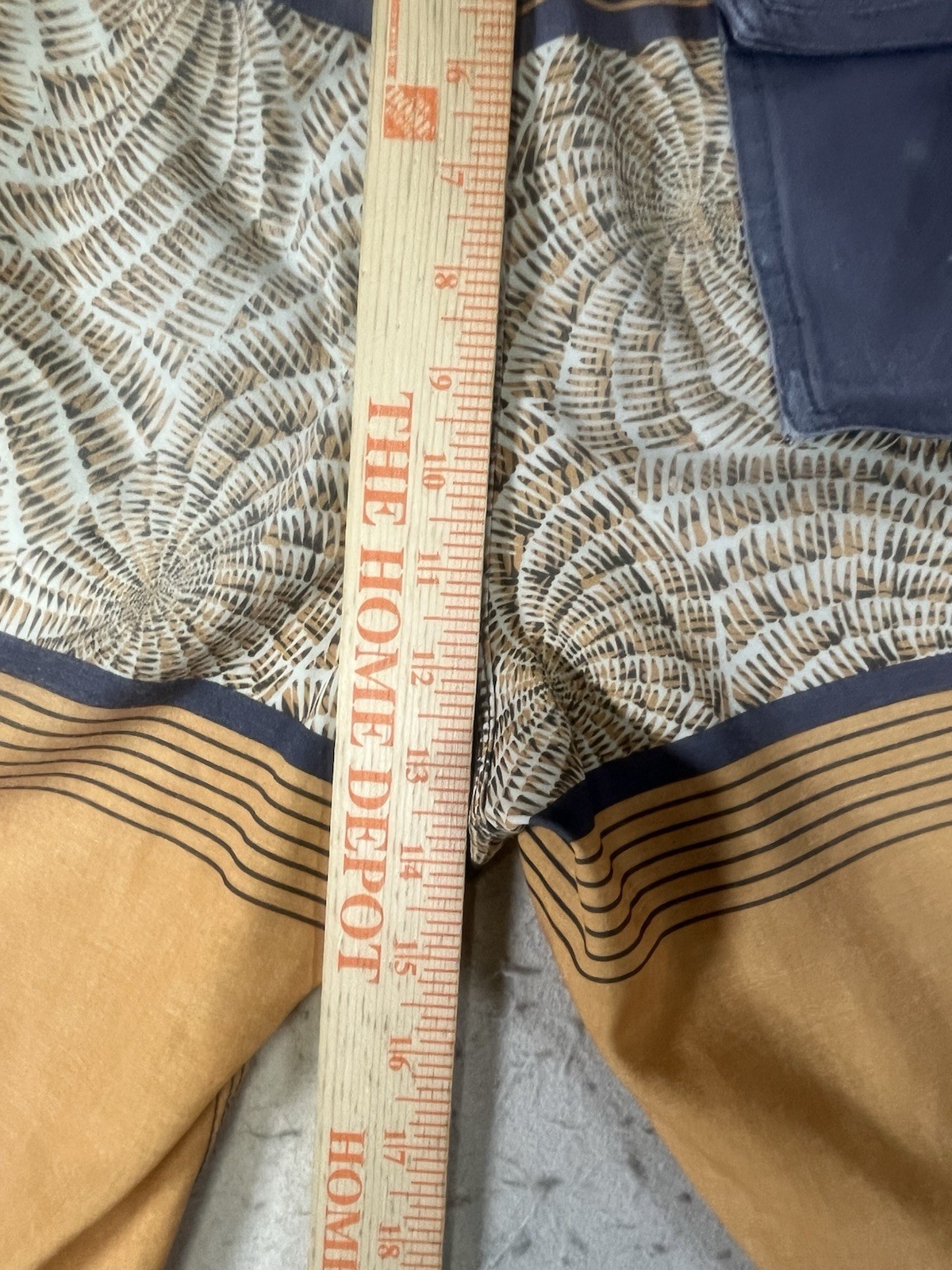 O’Neill Shorts Mens 31 Orange Tan Black Stripes Block Swimwear Boardshorts Pics