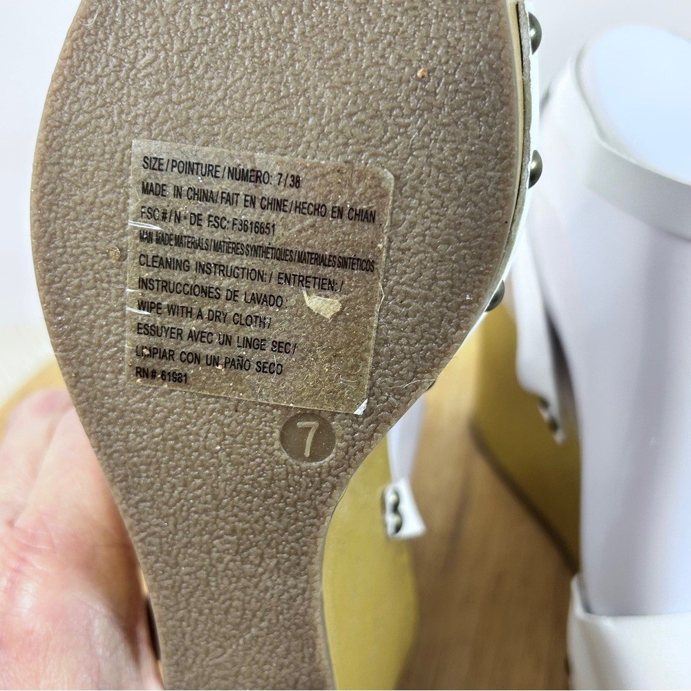 Source Unknown New White and Tan Platform Shoes with Cross Back Ankle Straps