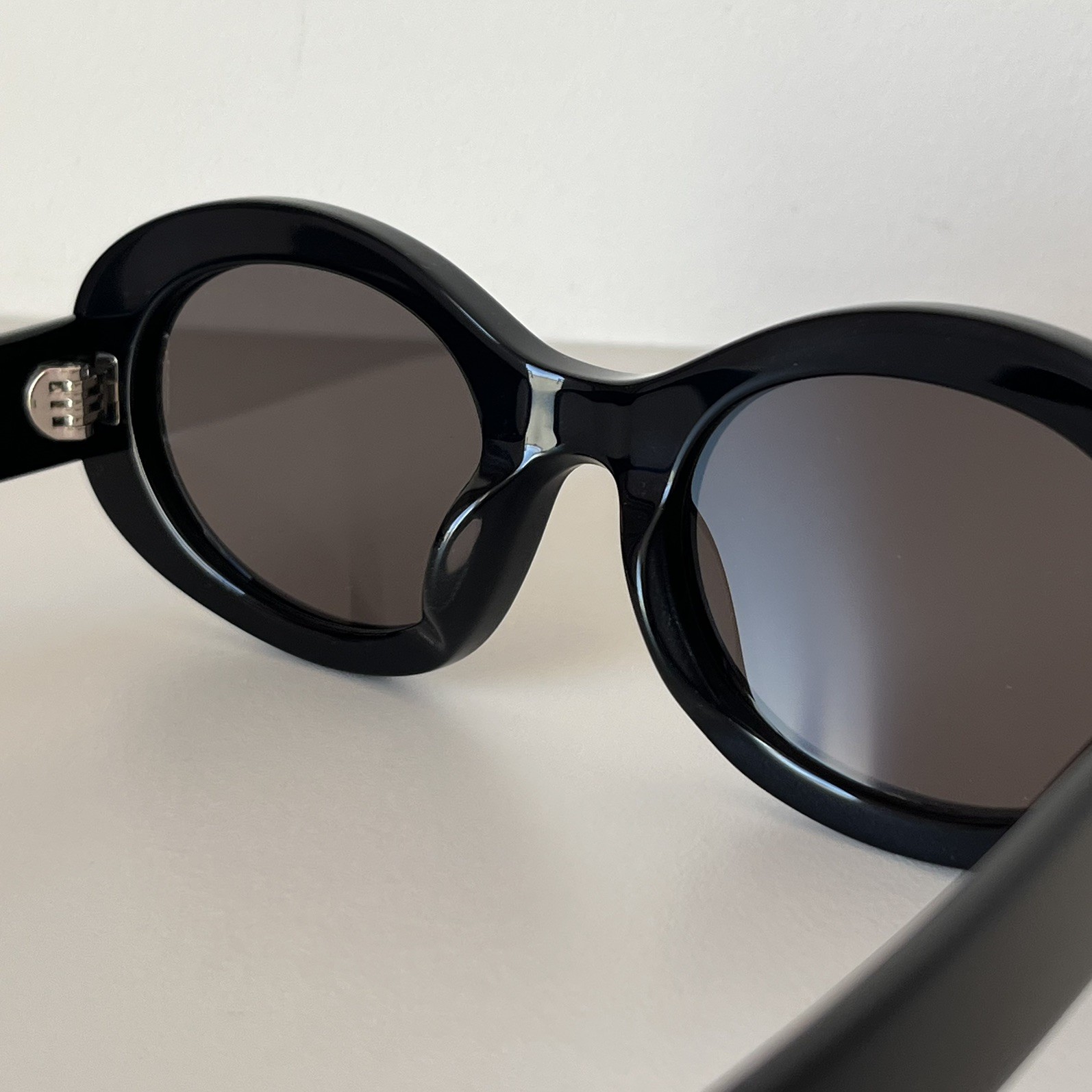 Celine CL40194 Triomphe Oval Shiny Black Sunglasses