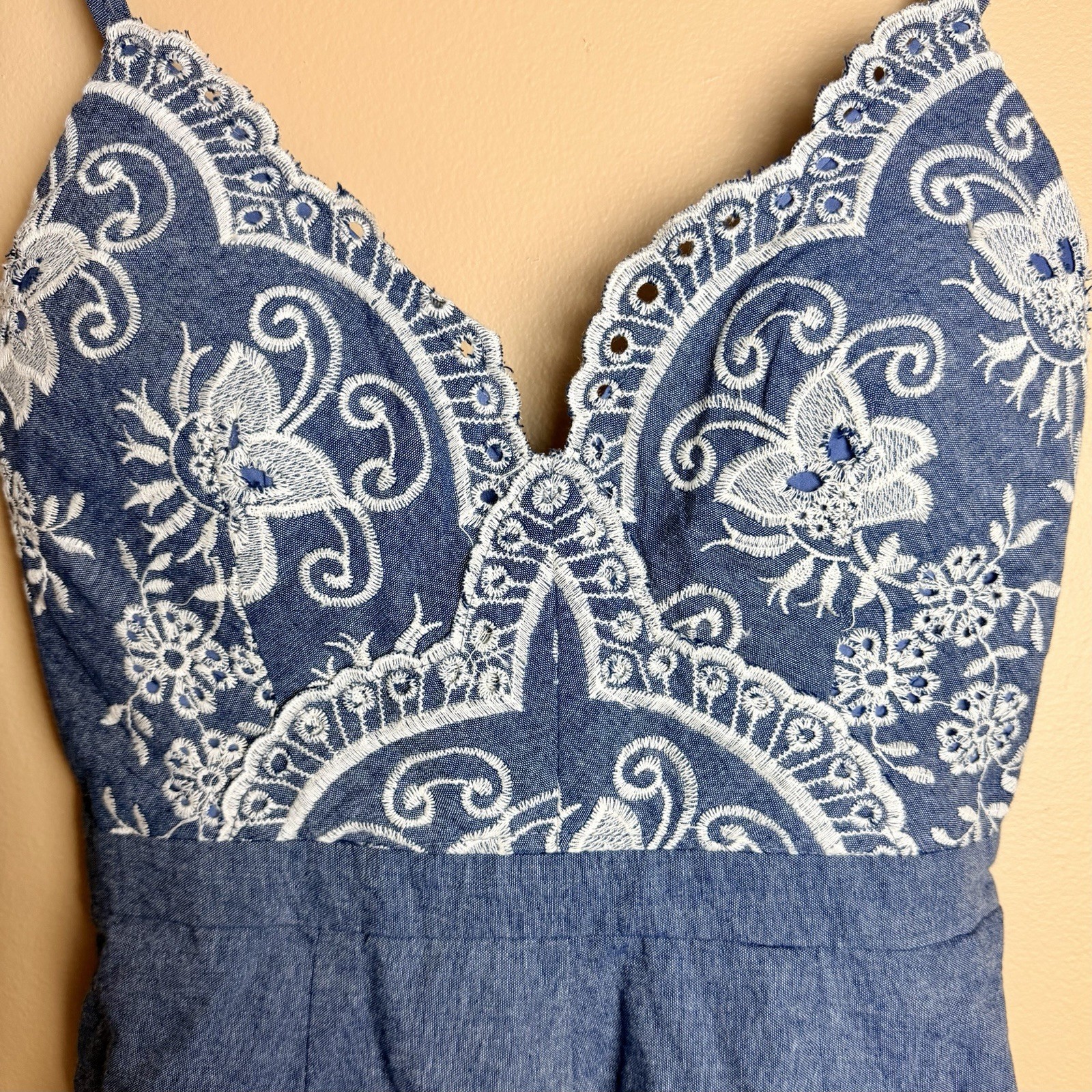 Selfie Leslie Forever 21 Lace Embroidered Denim Romper *new with tags*