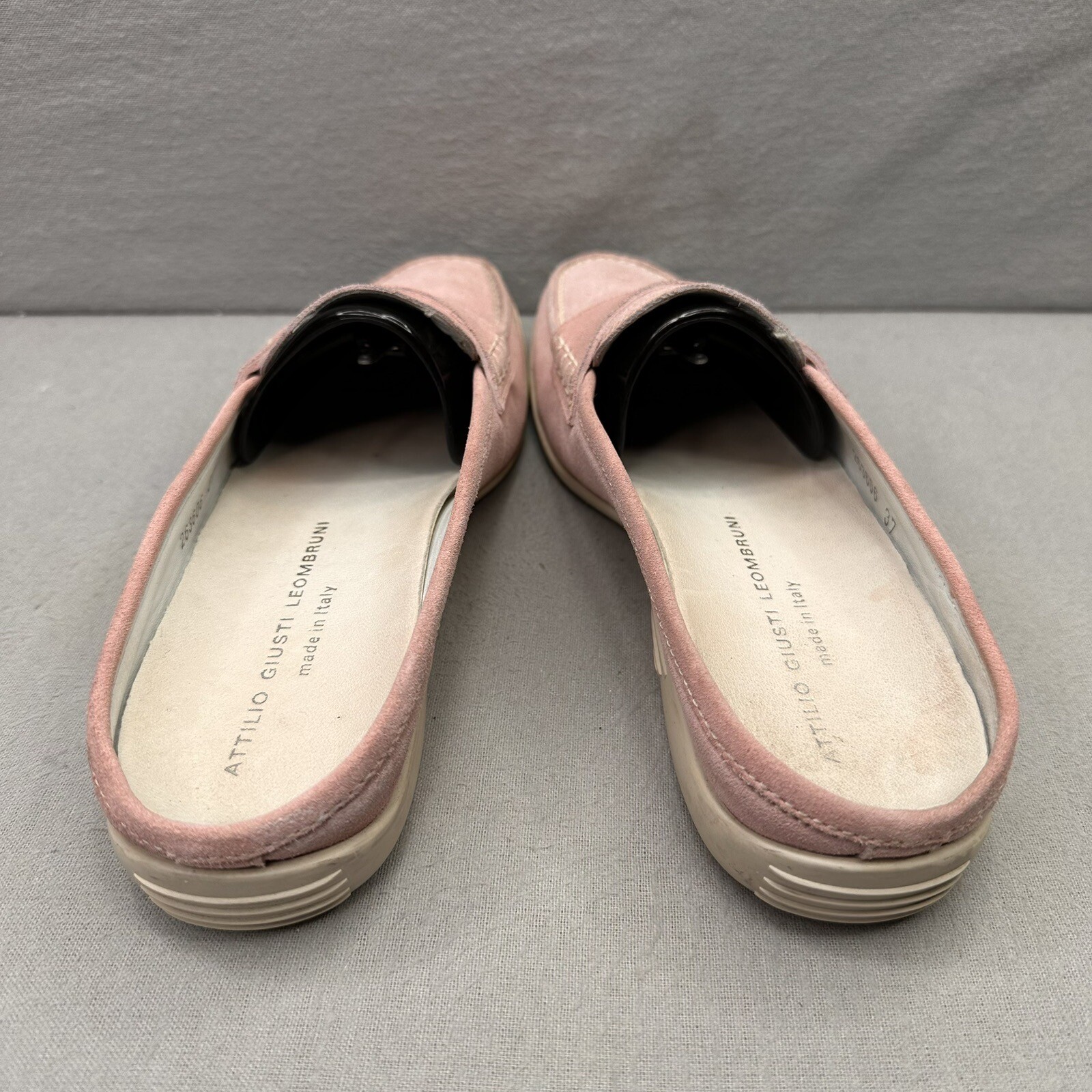 AGL Leombruni Womens Size 37 (US 7) Moccasin Faded Pink Suede Loafers Slip On