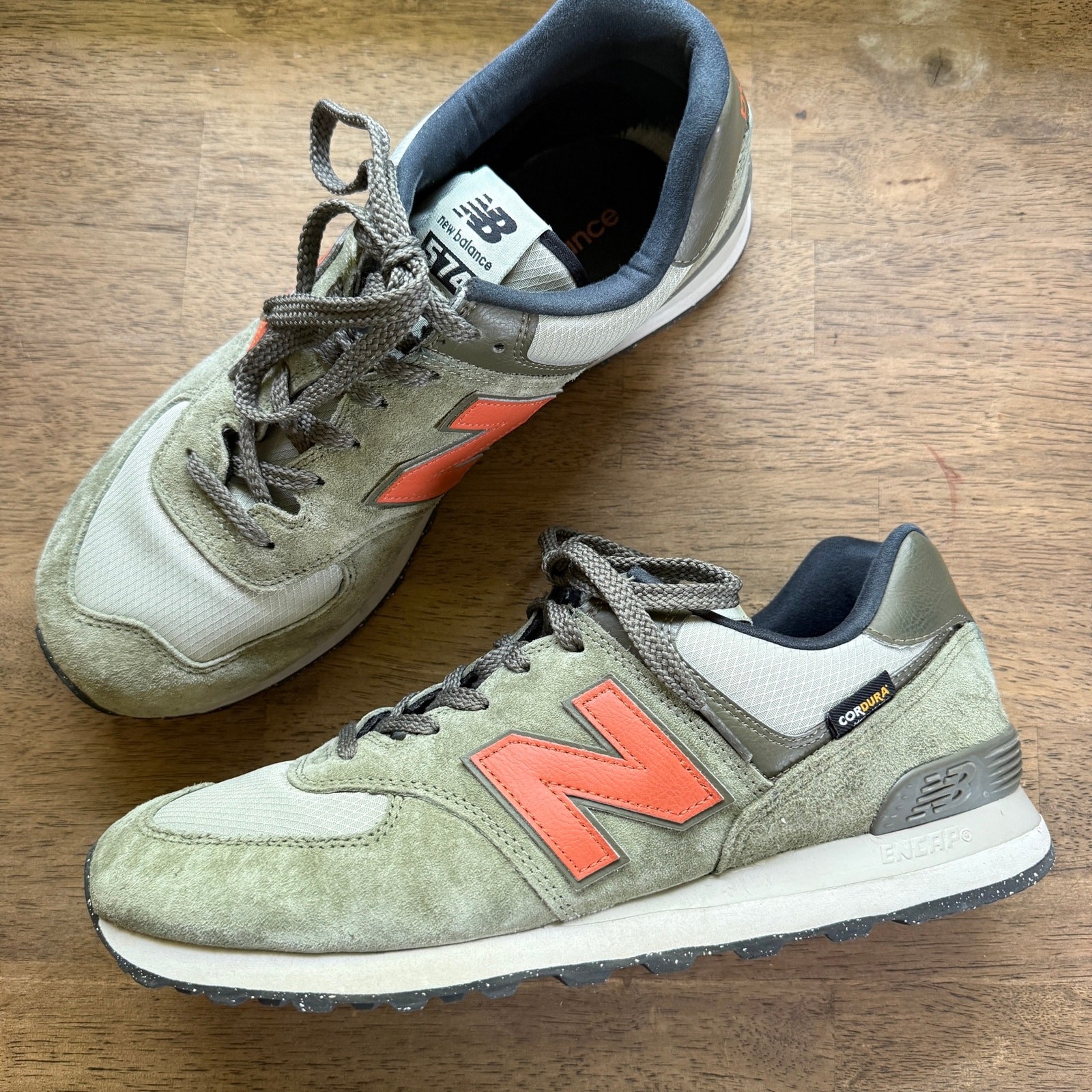 New Balance 574 Men’s Suede Lifestyle Sneaker Size 11.5