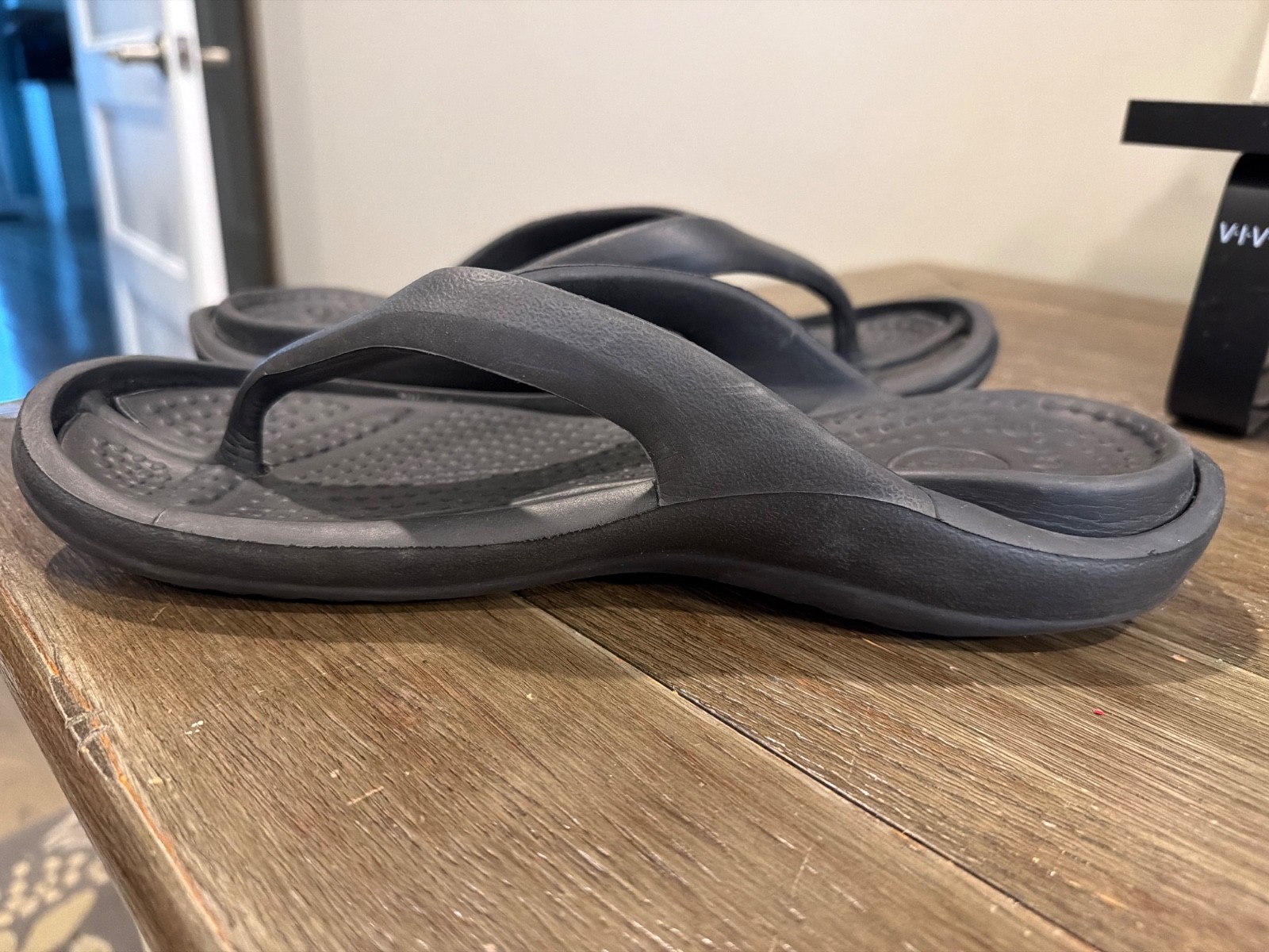 CROCS Black Athens Croslite Classic Flip Flops Comfort Thong Sandals M 10 W 12